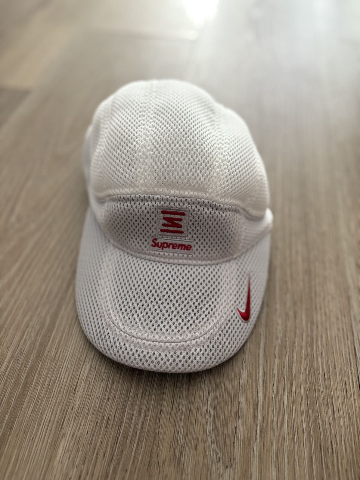 Supreme Supreme x Nike Running Hat White Size ONE SIZE - 1 Thumbnail