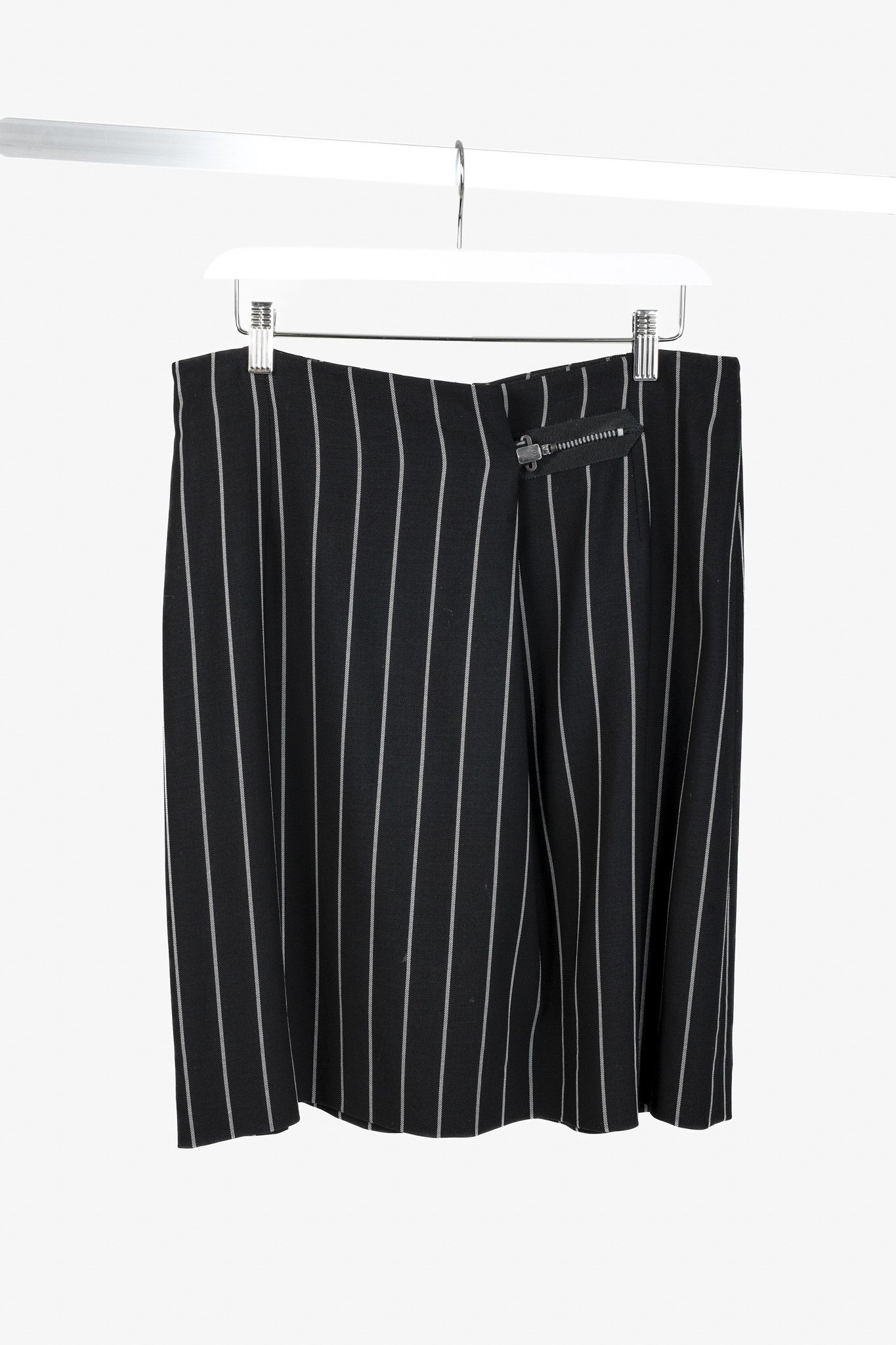 Armani Collezioni Armani Collezioni Black Pinstripe Skirt Size 31" - 1 Thumbnail