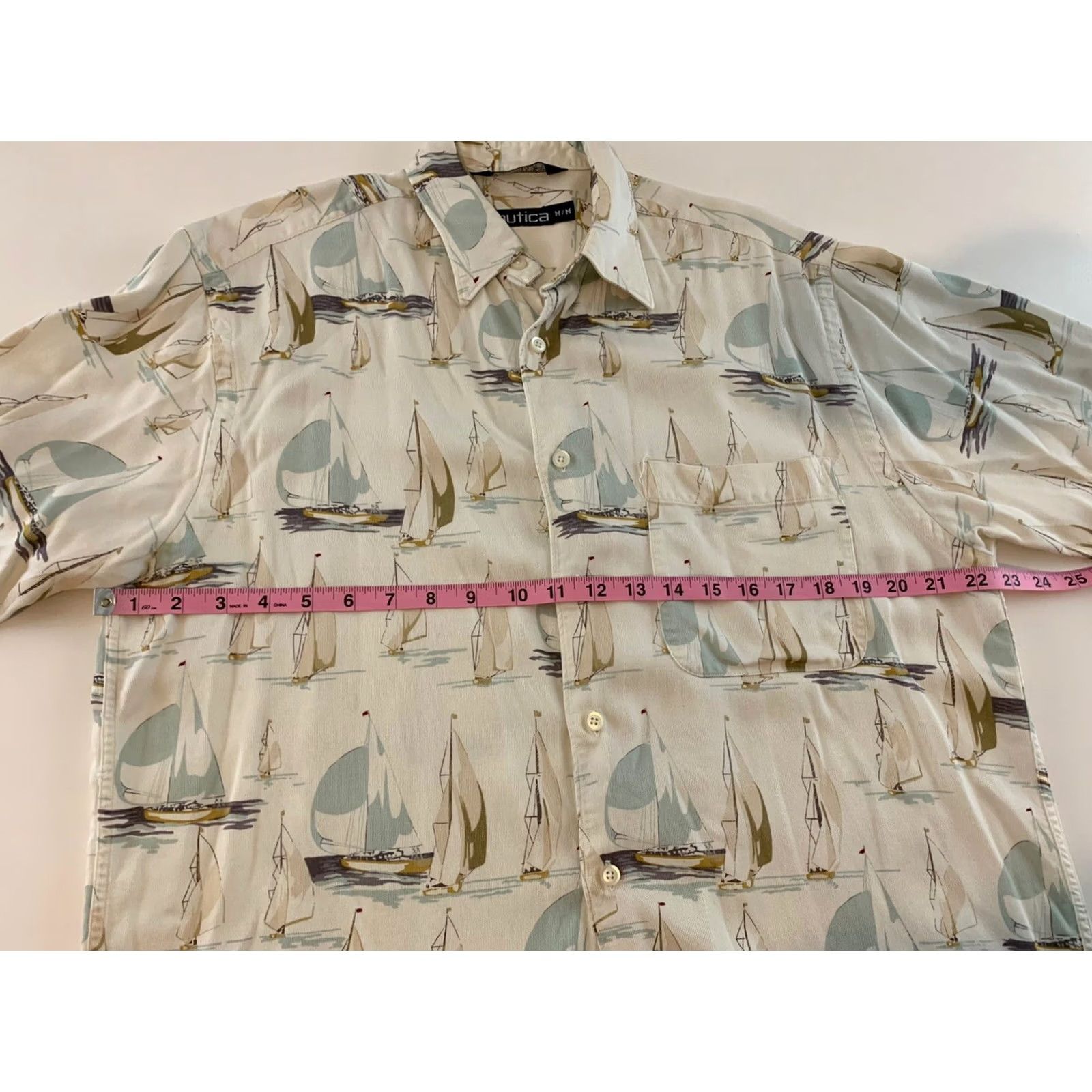 Nautica VTG Nautica Short Sleeve Button-Up Shirt Mens M Cream Sailboat Print Shirt Size US M / EU 48-50 / 2 - 3 Thumbnail