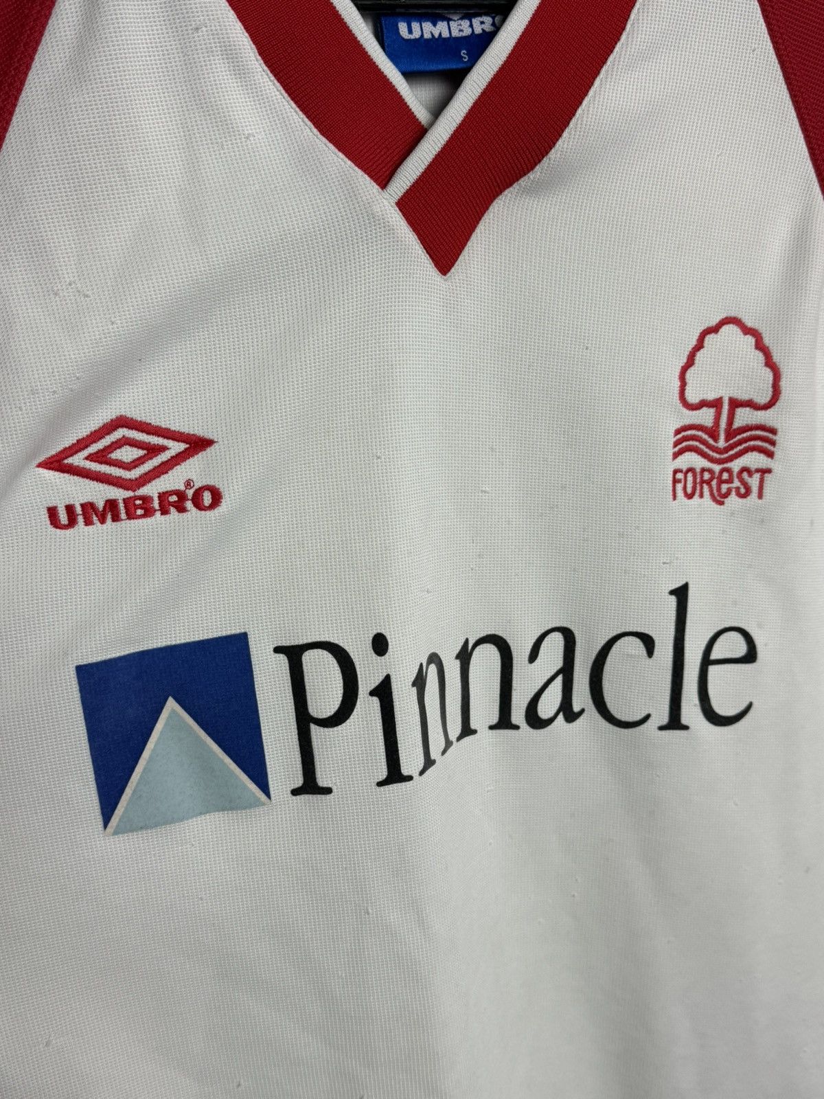 Umbro Nottingham Forest 02/03 Away Football Jersey Size US S / EU 44-46 / 1 - 3 Thumbnail
