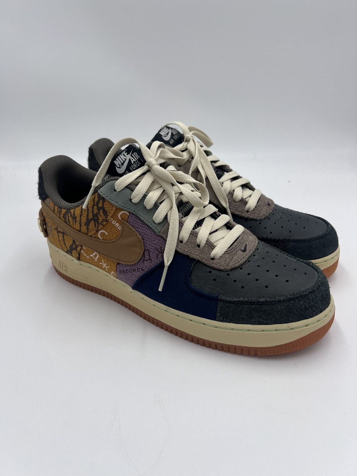Nike × Travis Scott Air Force 1 Low Cactus Jack Size US 10 / EU 43 - 1 Thumbnail
