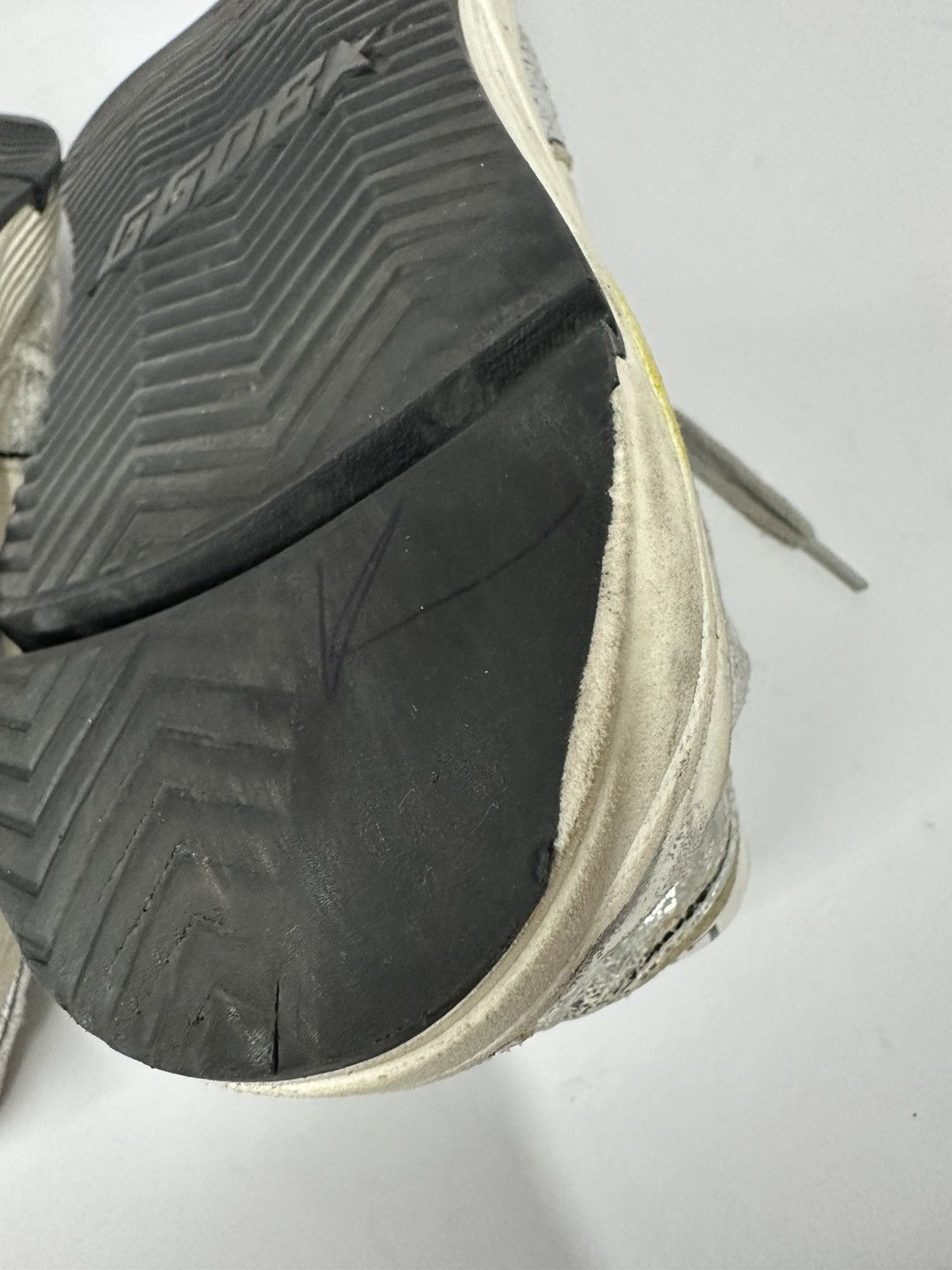 Golden Goose Golden Goose White & Silver Running Sole Women’s Sneakers. Size US 5.5 / EU 38 - 13 Thumbnail