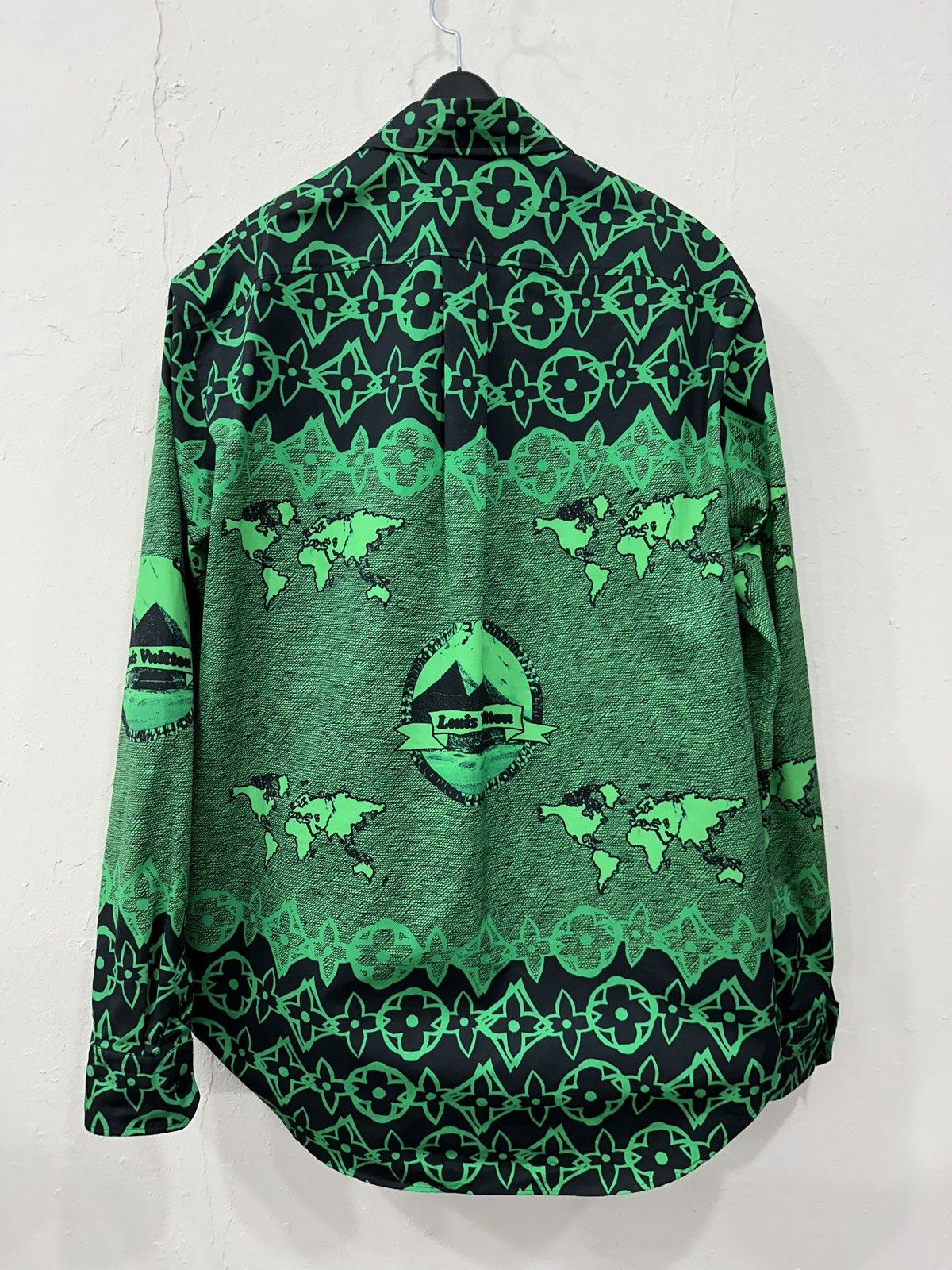 Louis Vuitton wax oversized print shirt Size US L / EU 52-54 / 3 - 6 Thumbnail