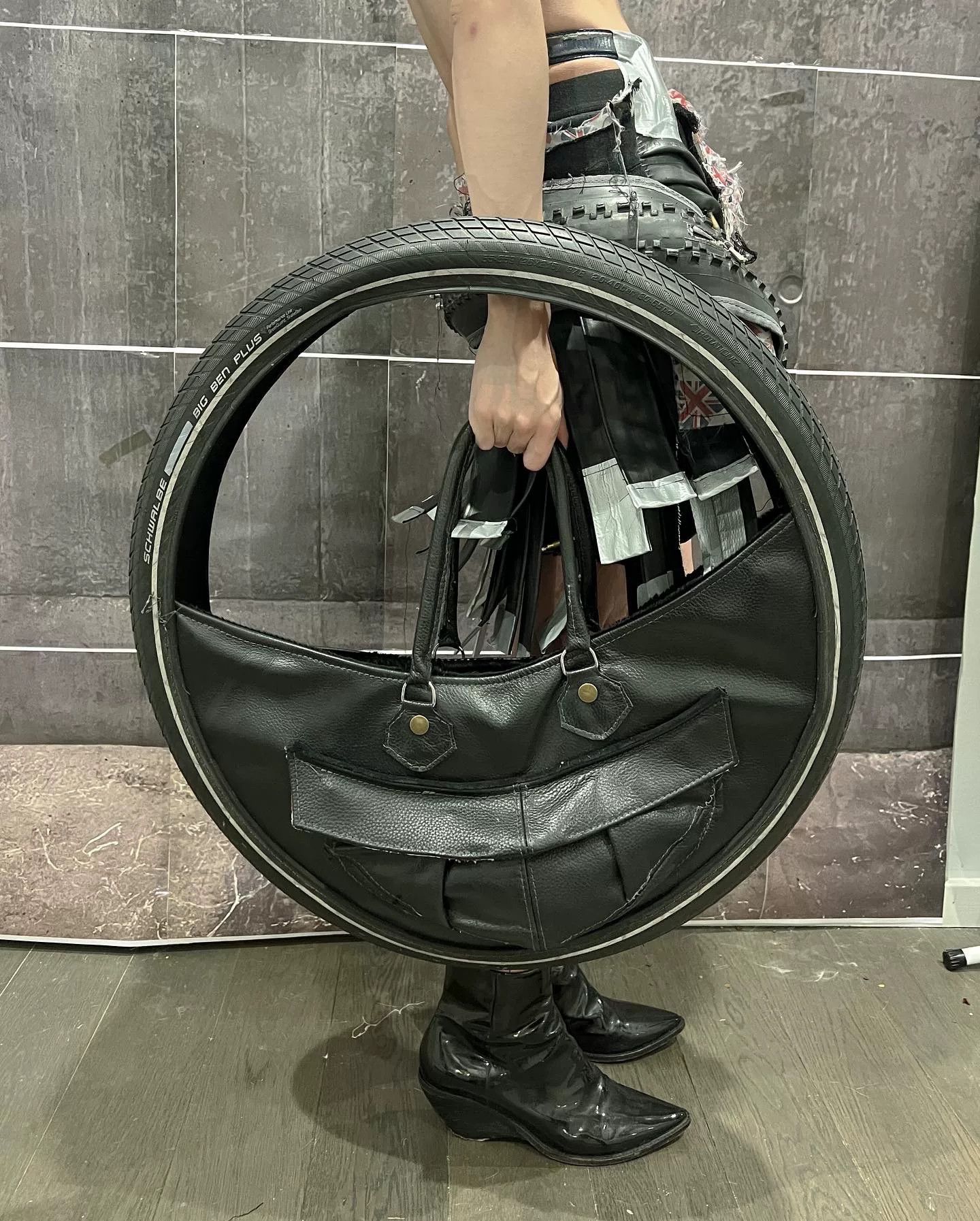 Other Detachable Tire Hand Bag Size ONE SIZE - 1 Thumbnail