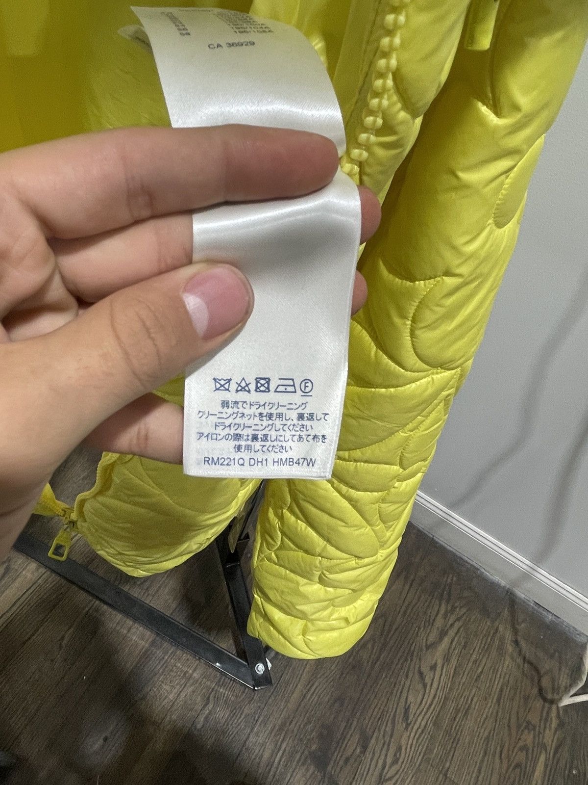 Louis Vuitton Louis Vuitton Yellow Floral Puffer Jacket sz.56 Size US XL / EU 56 / 4 - 10 Thumbnail