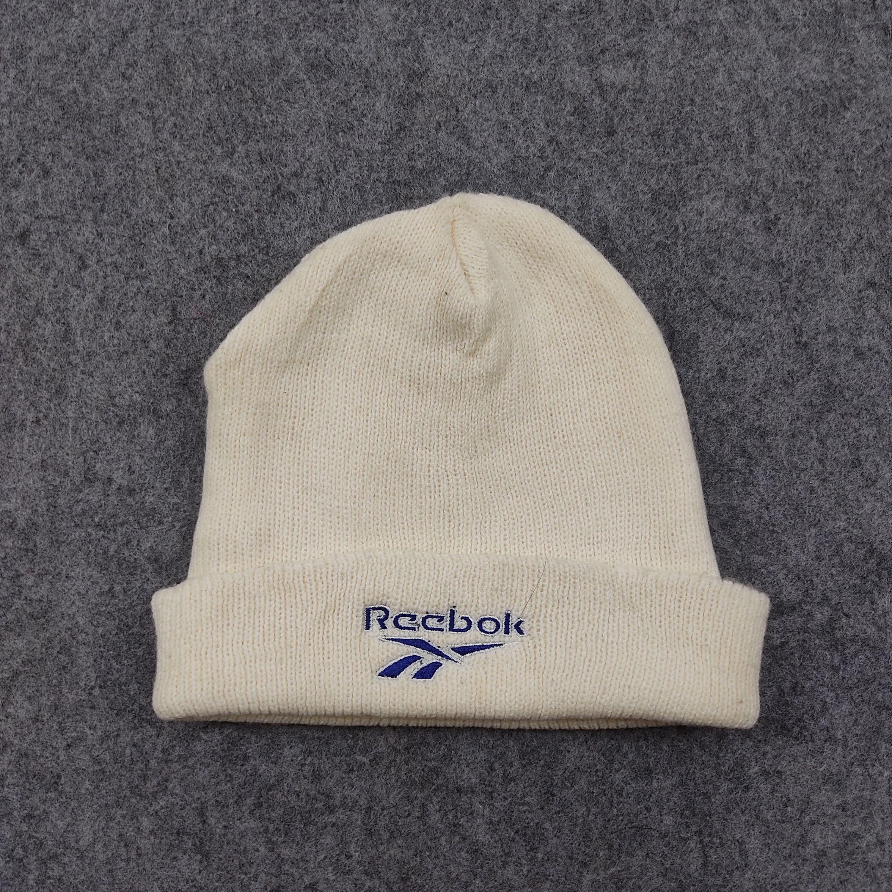 Reebok × Vintage Vintage Reebok Beanie / Snow Hat / Snow Cap Size ONE SIZE - 1 Thumbnail