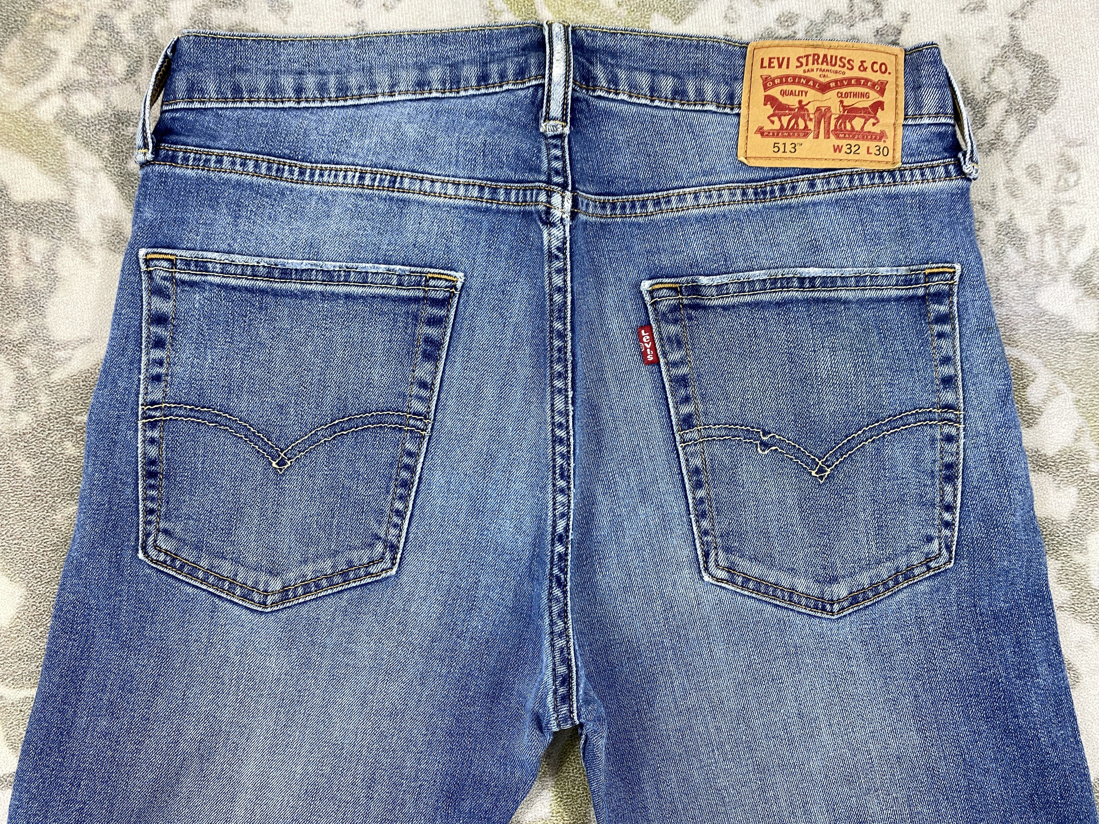 Distressed Blue Levi's 513 Jeans 32x29.5 Denim -SJ123