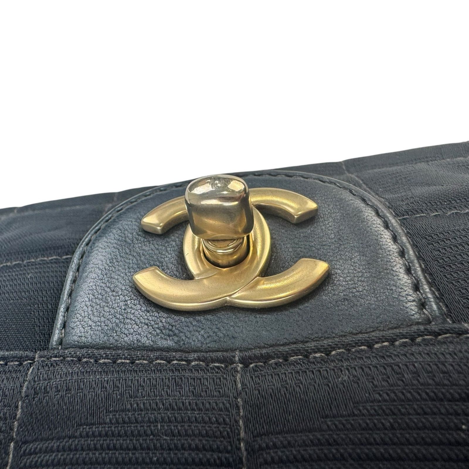 Chanel Chanel Vintage Travel Line Chocolate Bar Flap Bag Size ONE SIZE - 13 Thumbnail