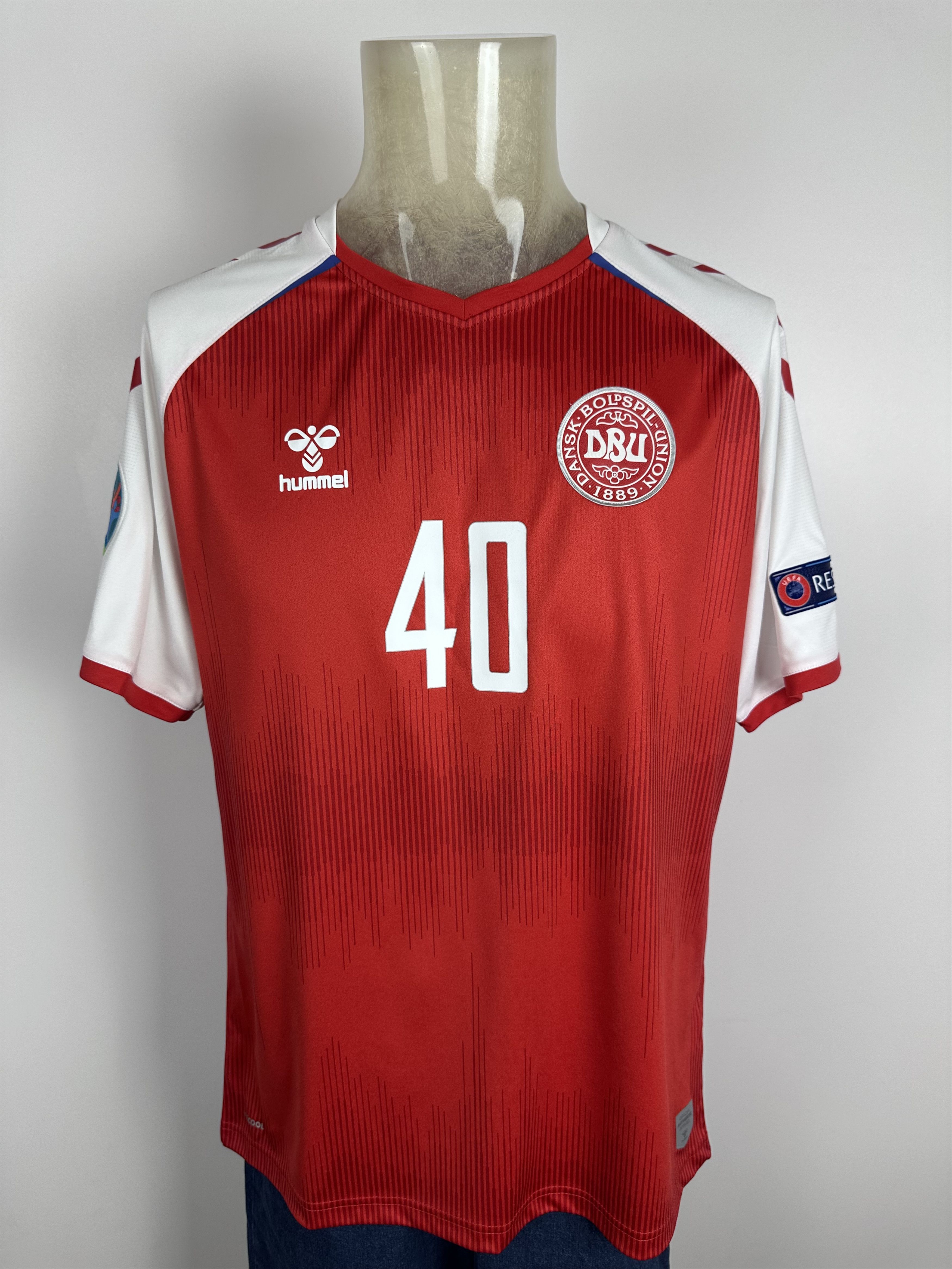 Hummel DENMARK 2021 FOOTBALL SHIRT SOCCER JERSEY #40 DAMSGAARD Size US XL / EU 56 / 4 - 4 Thumbnail