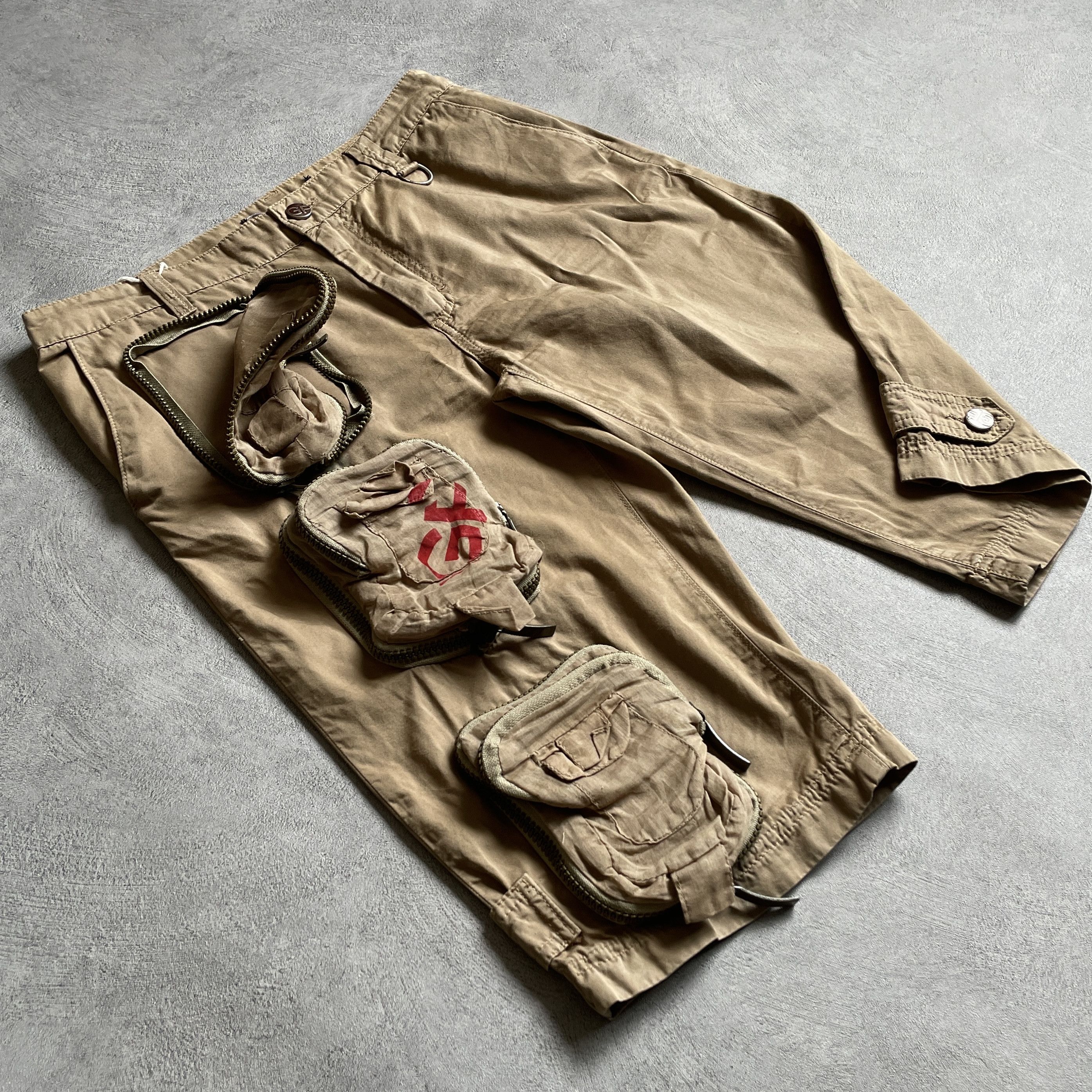 Gianfranco Ferre Gianfranco Ferré Multipocket Cargo Shorts Size 26" / US 2 / IT 38 - 4 Thumbnail