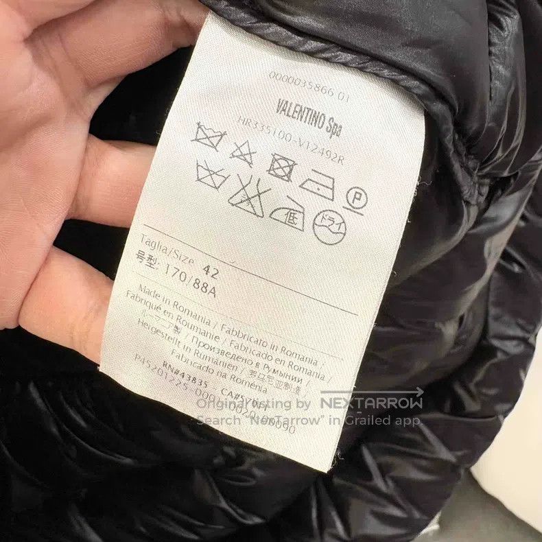 Valentino Valentino Black down jacket Size M / US 6-8 / IT 42-44 - 4 Thumbnail