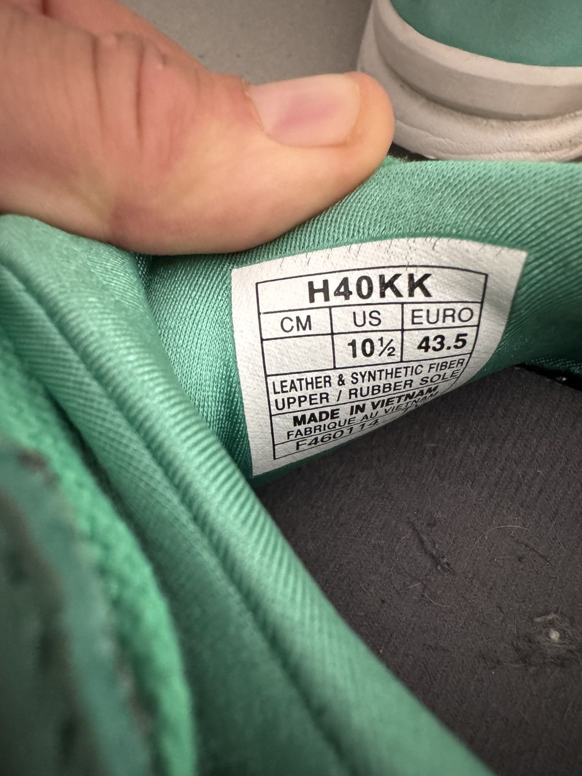 Asics × Ronnie Fieg Ronnie Fieg x Asics Gel Lyte V - Mint Leaf 10.5 Size US 10.5 / EU 43-44 - 8 Thumbnail