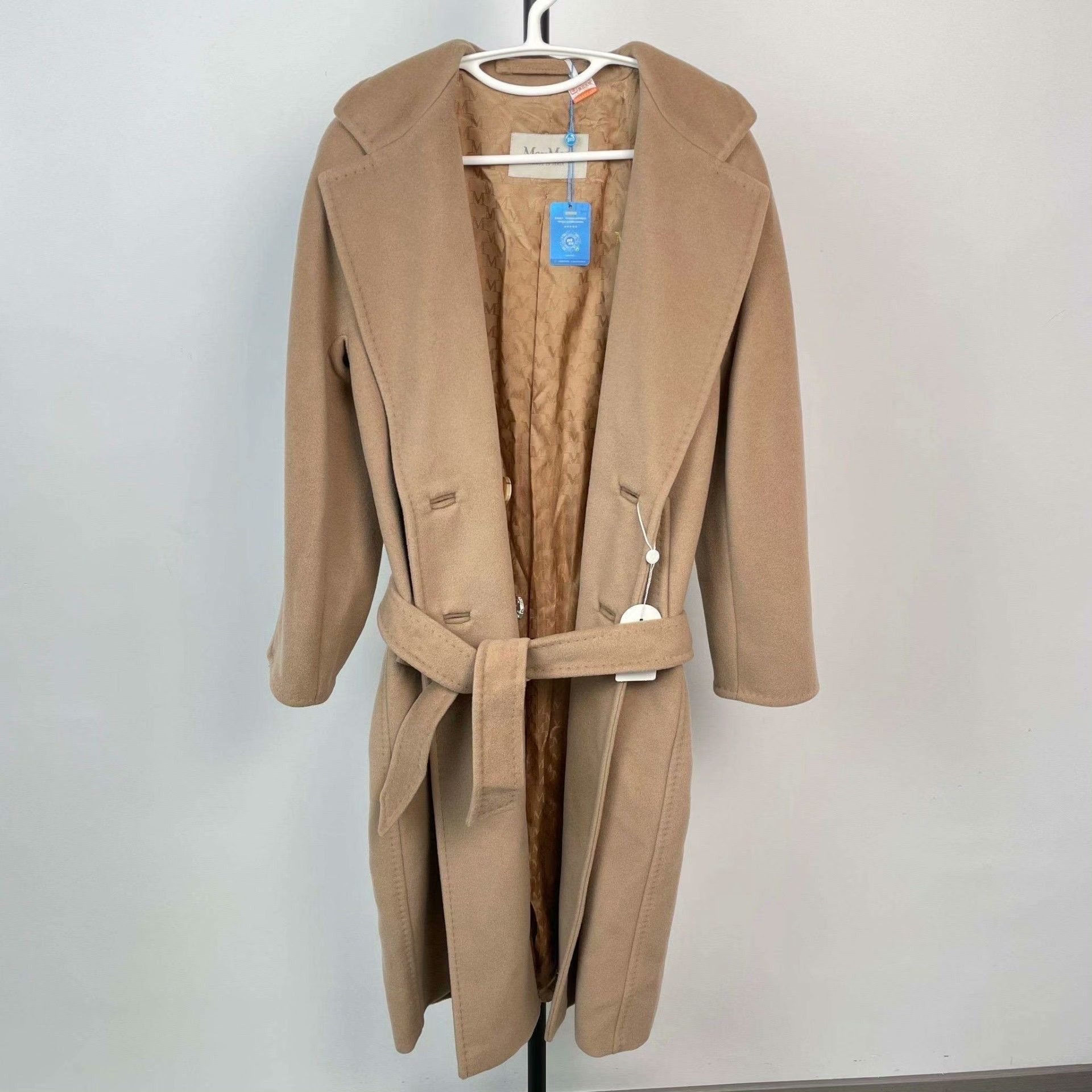 Max Mara Max Mara Coat S Women Size S / US 4 / IT 40 - 1 Thumbnail