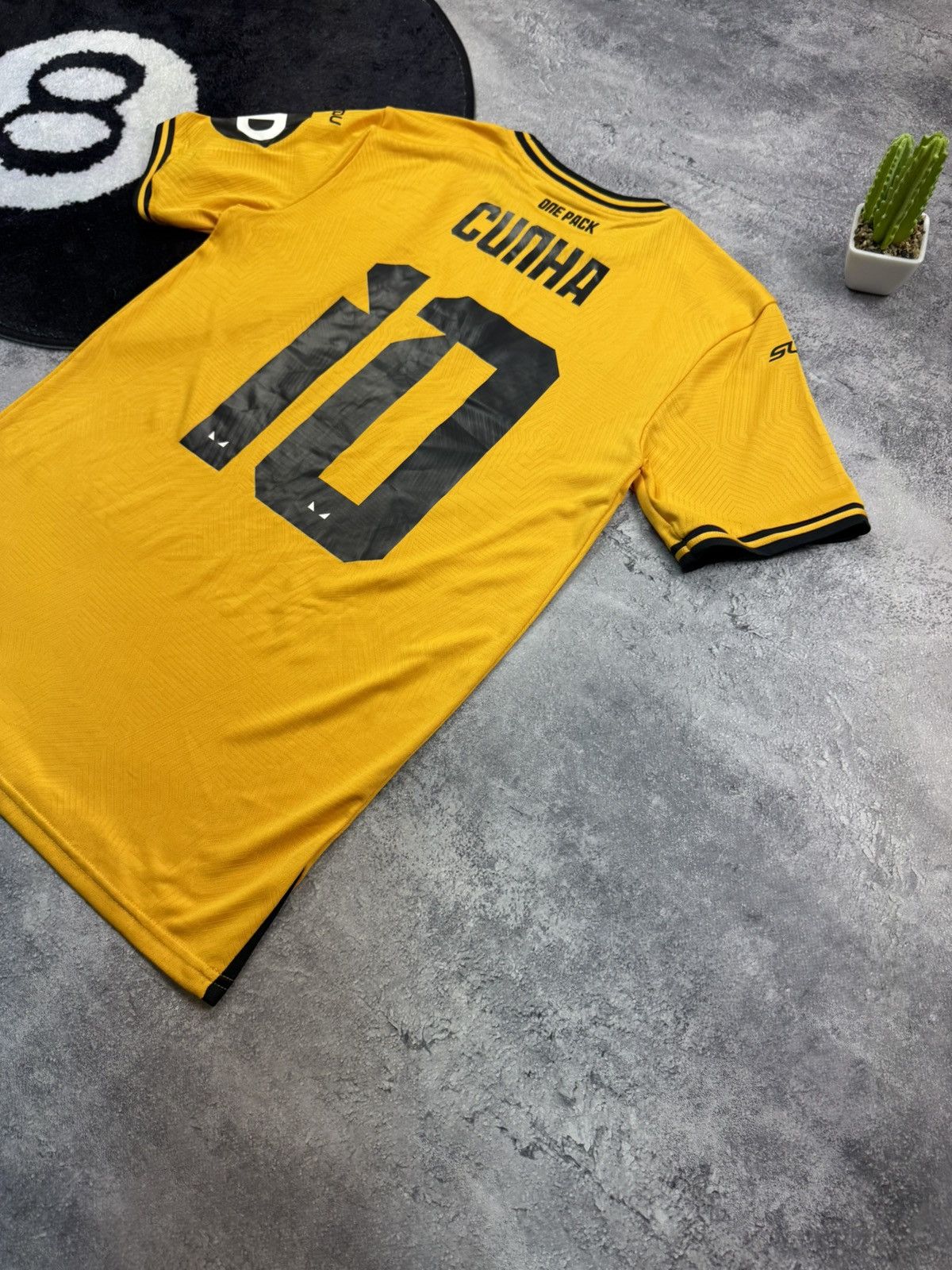 SUBU Wolverhampton Wanderers 2024/25 Home Shirt #10 CUNHA Size S Size US S / EU 44-46 / 1 - 13 Thumbnail
