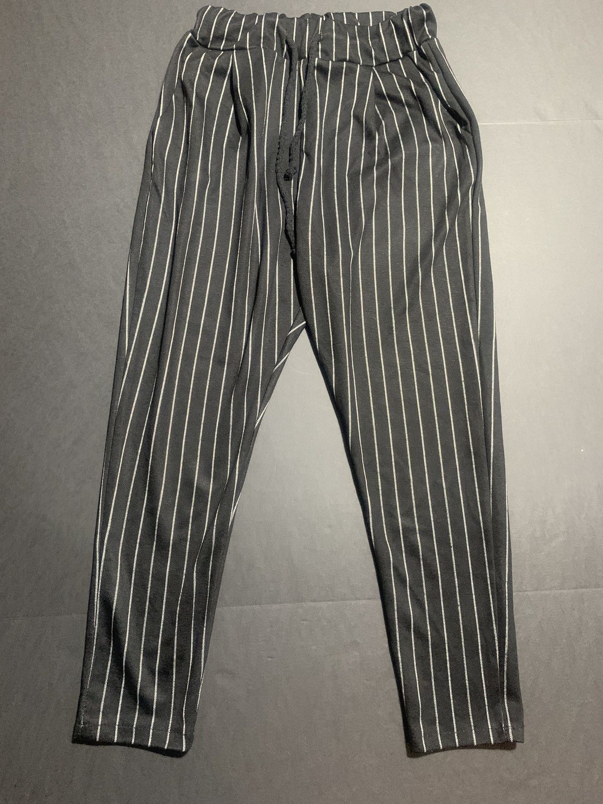 Boohoo Boohoo Man Black Pinstripe Slim Fit Joggers Size Small Size US 30 / EU 46 - 2 Thumbnail