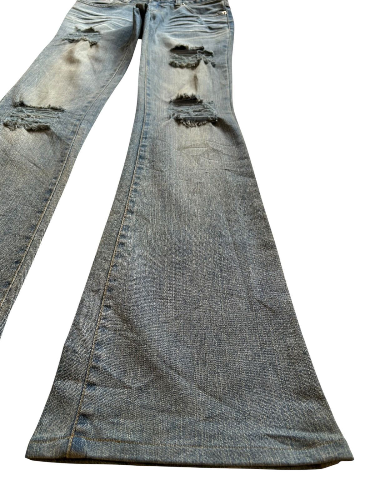 Japanese Brand Vintage Japanese Brand Mud Wash Distress Ripped Flare Jeans Size 26" / US 2 / IT 38 - 7 Thumbnail