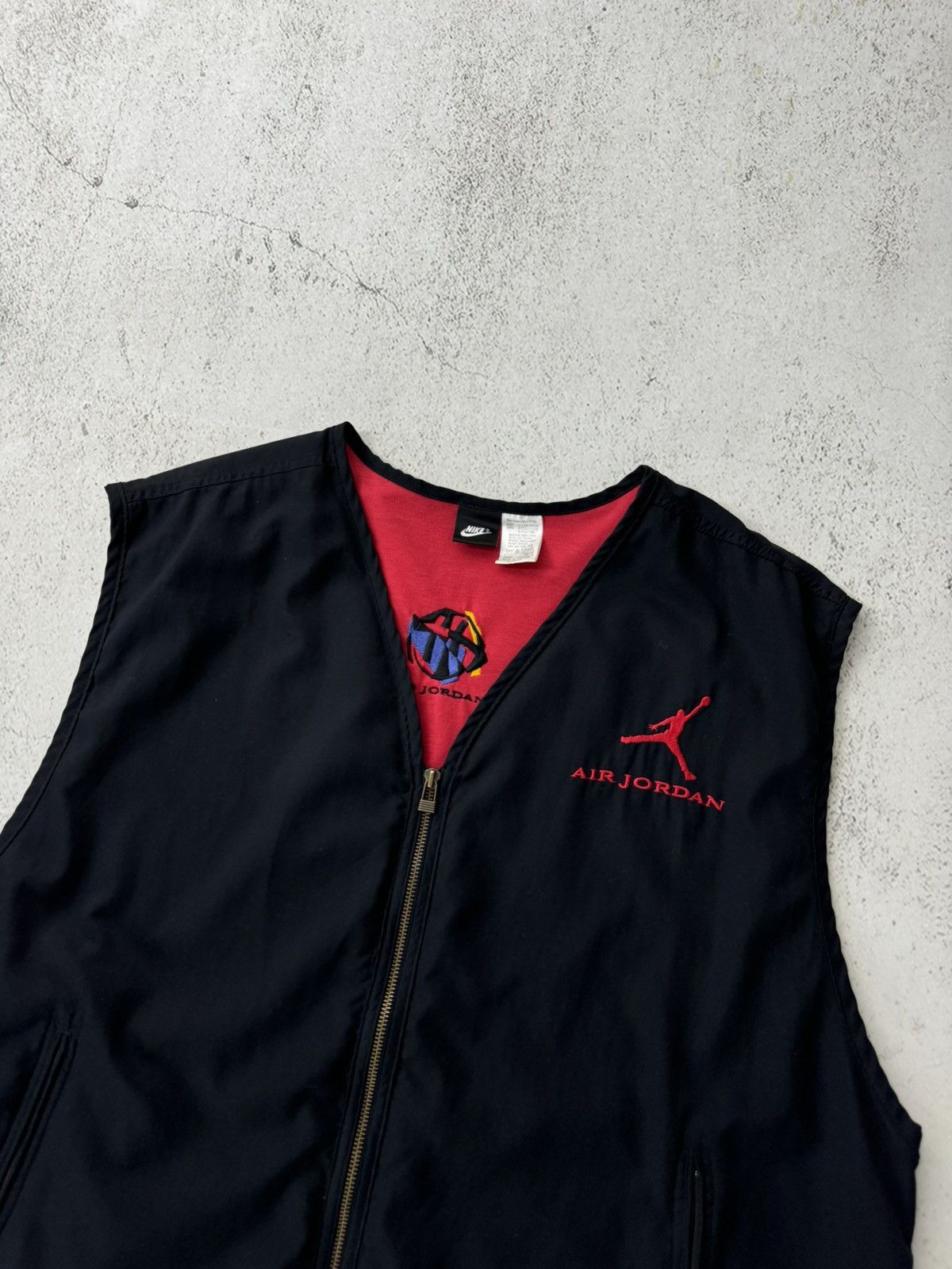 Jordan Brand × Nike × Vintage Nike Air Jordan Vintage Logo Vest Size US XL / EU 56 / 4 - 6 Thumbnail