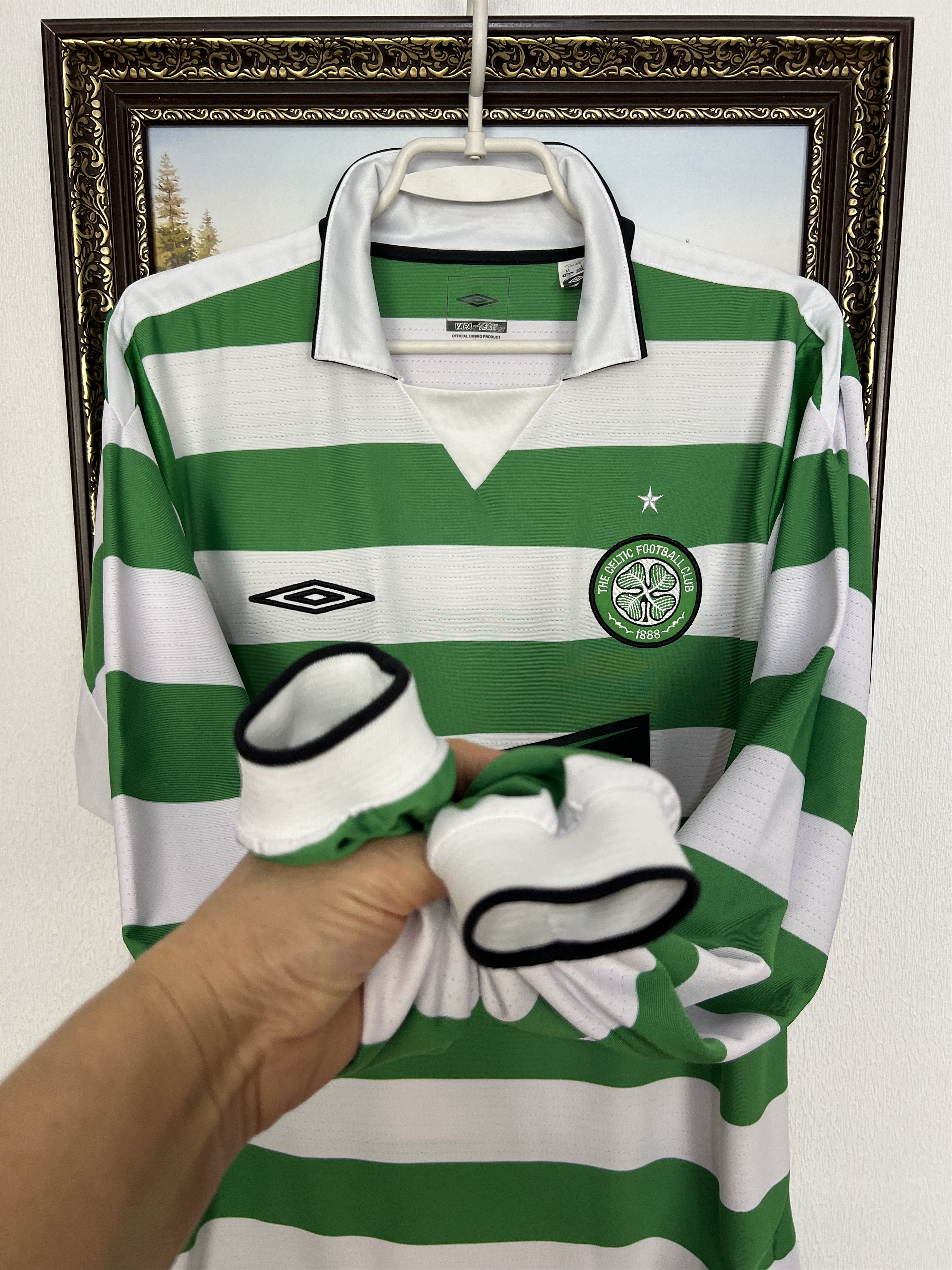 Umbro Celtic Home football shirt 2004 Soccer Long Sleeve Jersey Size US M / EU 48-50 / 2 - 7 Thumbnail