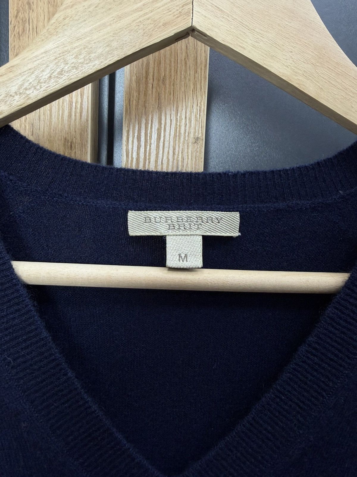 Burberry Burberry Cashmere Sweater V Neck Navy Size M Size US M / EU 48-50 / 2 - 6 Thumbnail