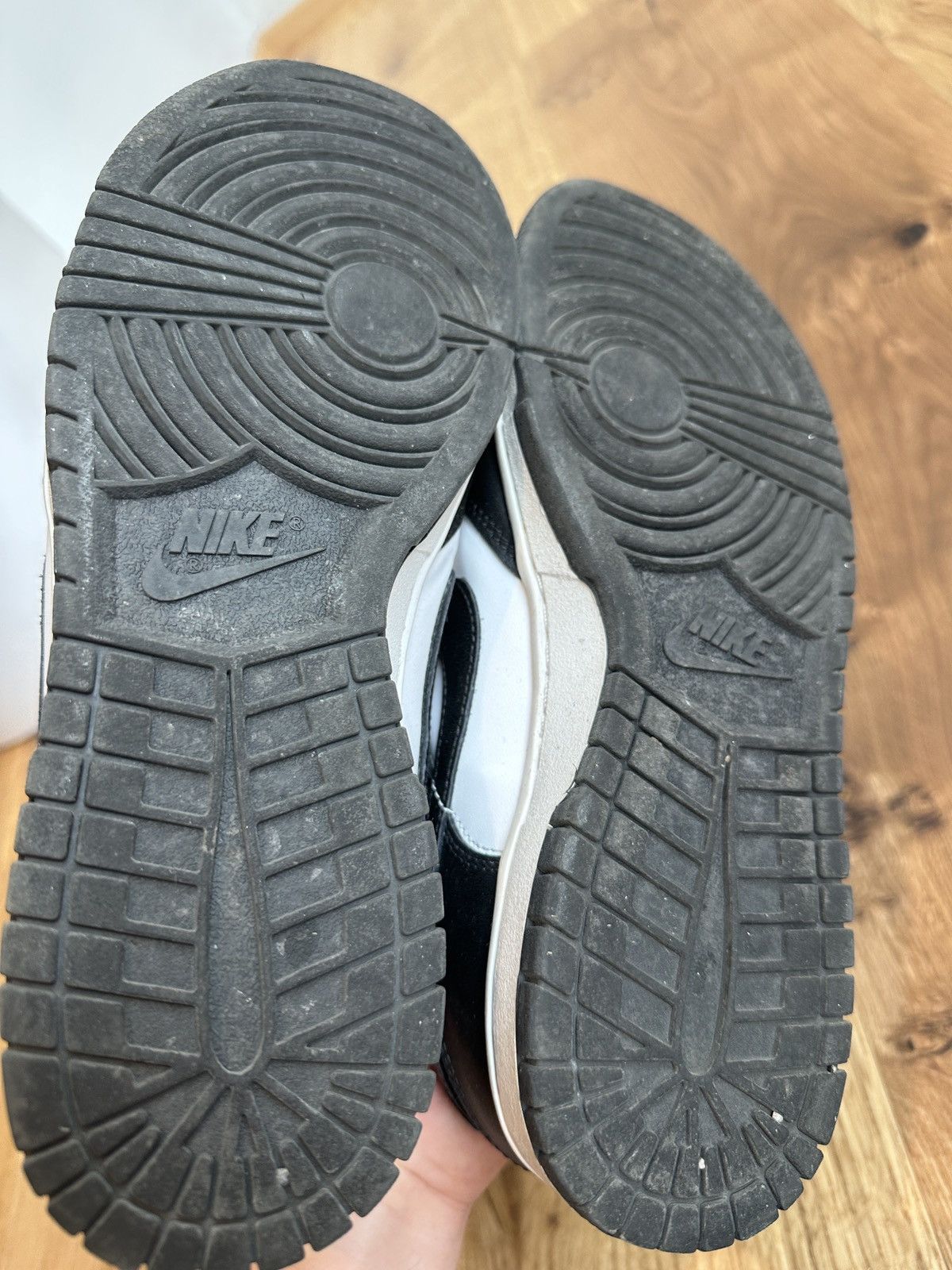 Nike NIKE PANDA DUNK LOW Size US 9 / EU 42 - 8 Thumbnail