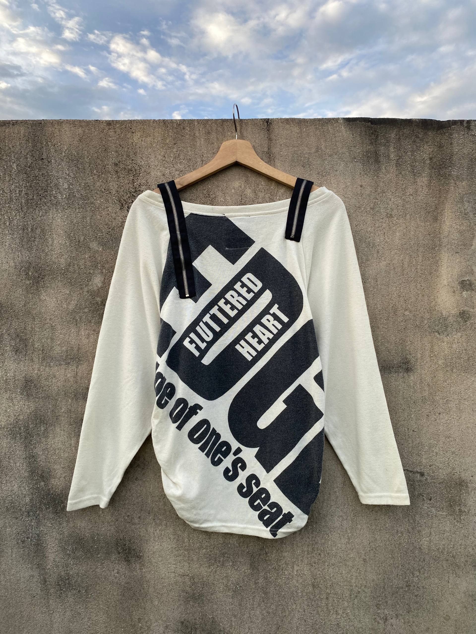 If Six Was Nine Plein Beaute Y2K Japanese Punk Glam Graphic Top Size M / US 6-8 / IT 42-44 - 7 Thumbnail