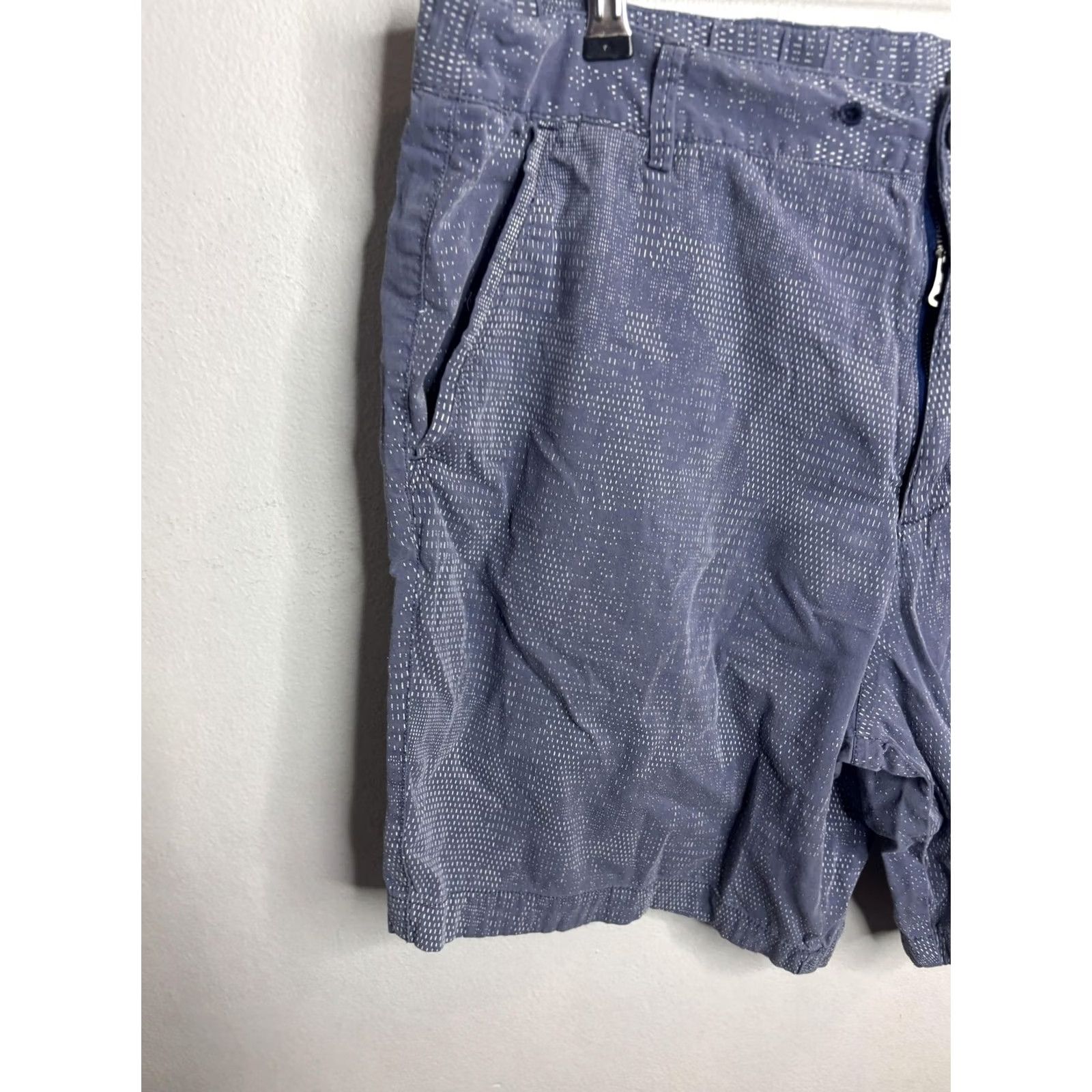 Robert Graham Robert Graham Mens Shorts 36 Classic Fit Stretch Pattern Casual Summer Golf Chin Size US 36 / EU 52 - 2 Thumbnail