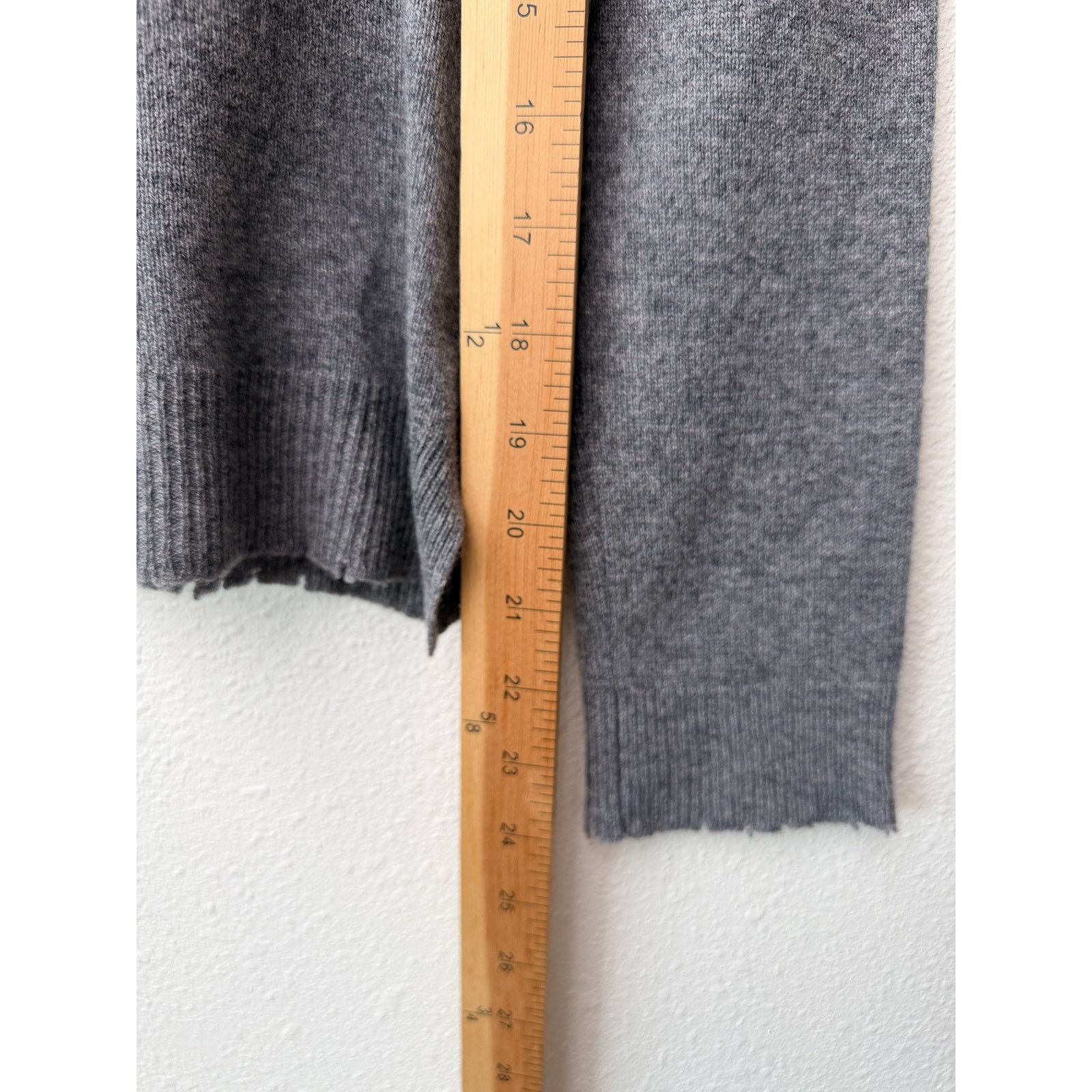Other Artelier Nicole Miller Cashmere Eye Sweater Women P Gray Size S / US 4 / IT 40 - 15 Thumbnail