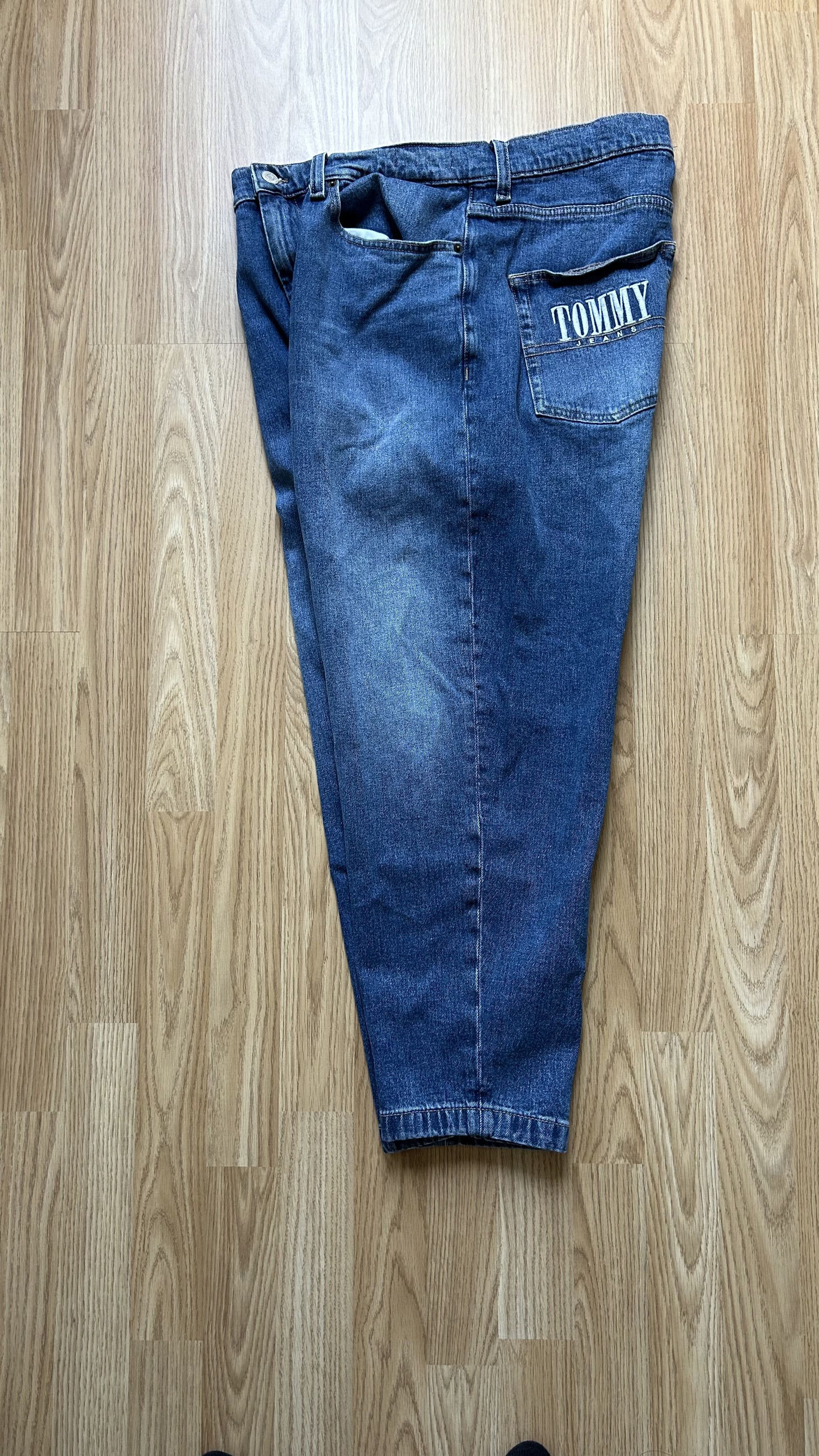 Tommy Hilfiger × Tommy Jeans × Vintage Tommy Jeans Relaxed Fit Dark Wash Jeans Size US 33 - 3 Thumbnail