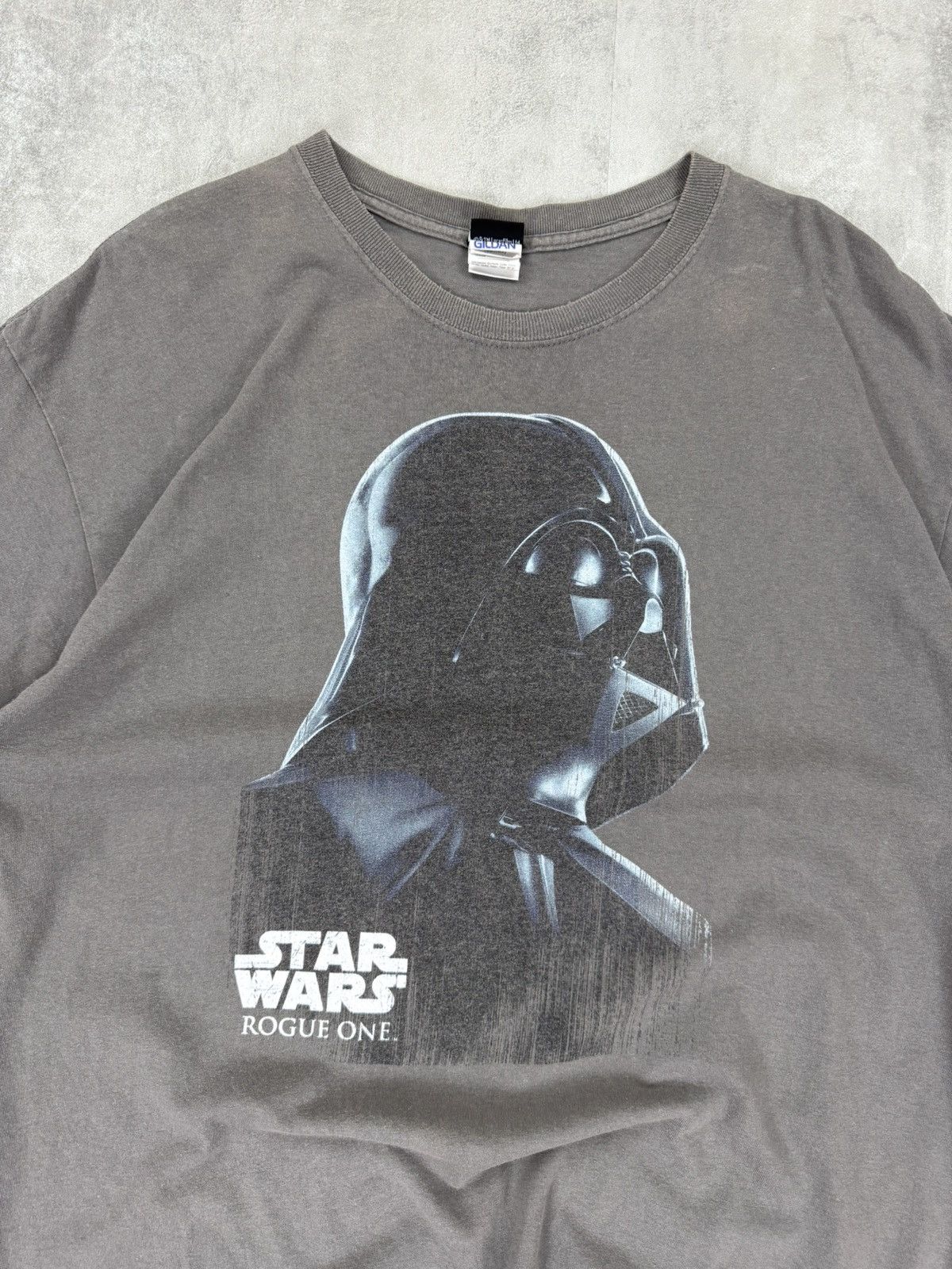 Vintage GILDAN STAR WARS darth vader Rogue one t-shirt vintage Size US XL / EU 56 / 4 - 2 Thumbnail