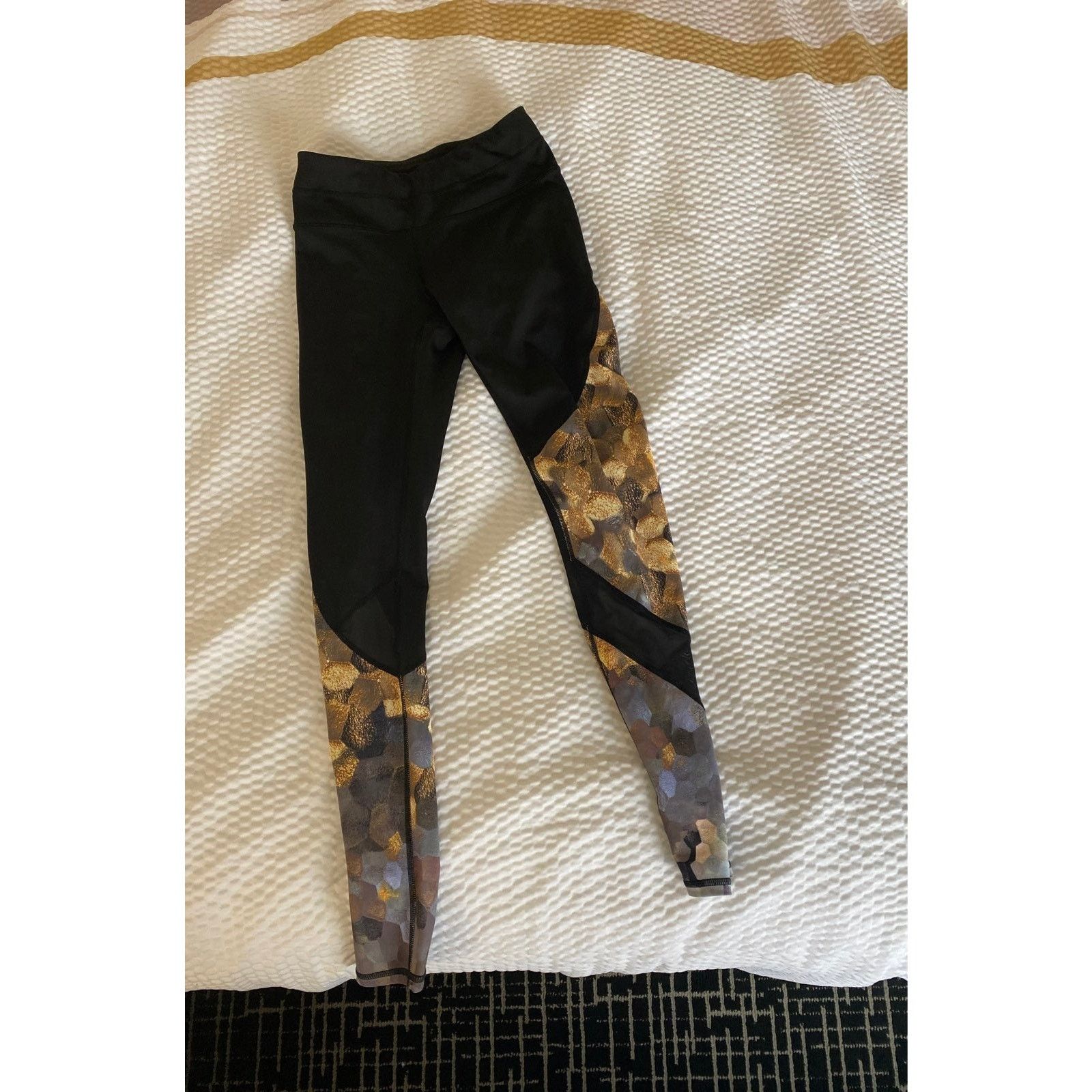 Athleta Athleta Asym Black Leggings Size 24" / US 00 / IT 34 - 2 Thumbnail
