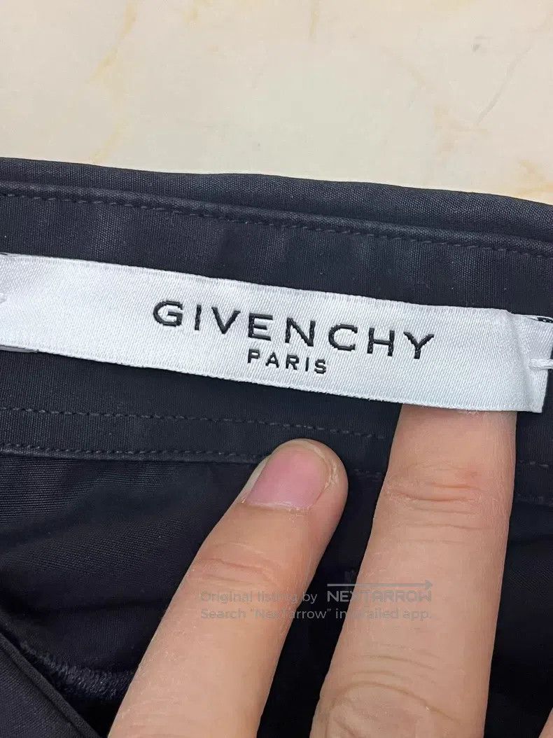 Givenchy Givenchy Black Swan Short Sleeve Size US M / EU 48-50 / 2 - 4 Thumbnail