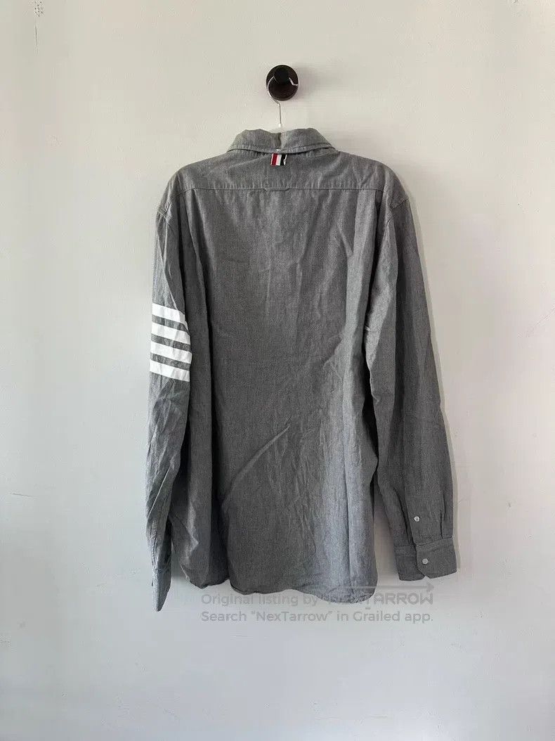 Thom Browne Thom Browne Gray Sleeve Logo Shirt Size US XL / EU 56 / 4 - 2 Thumbnail
