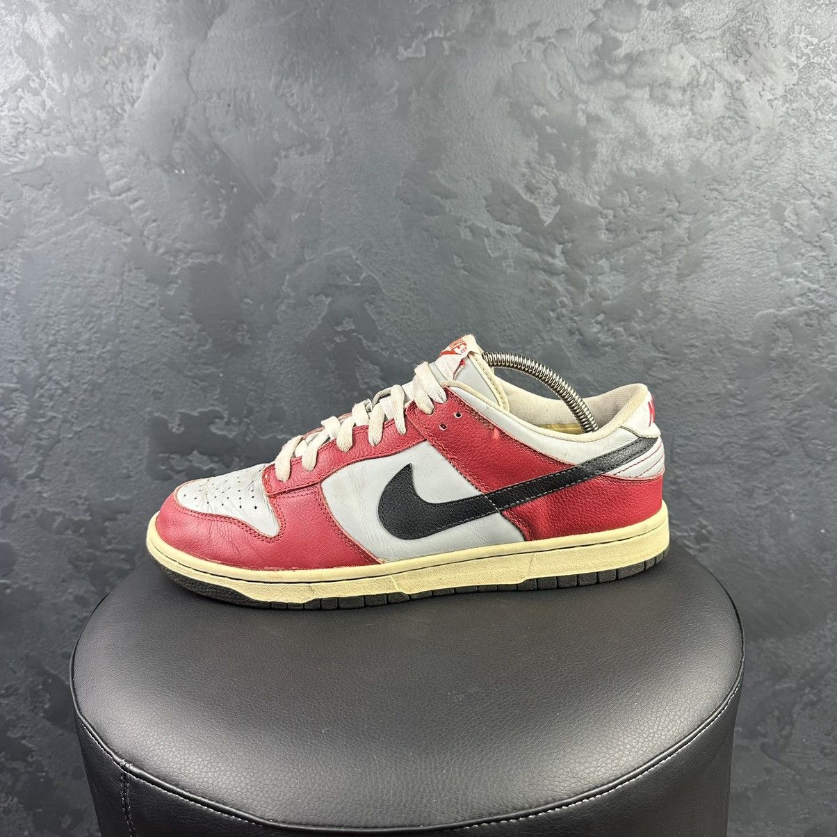 Nike × Vintage Rare! Vintage 2005 Nike Dunk Low Red Sail Black Chicago Size US 10 / EU 43 - 7 Thumbnail