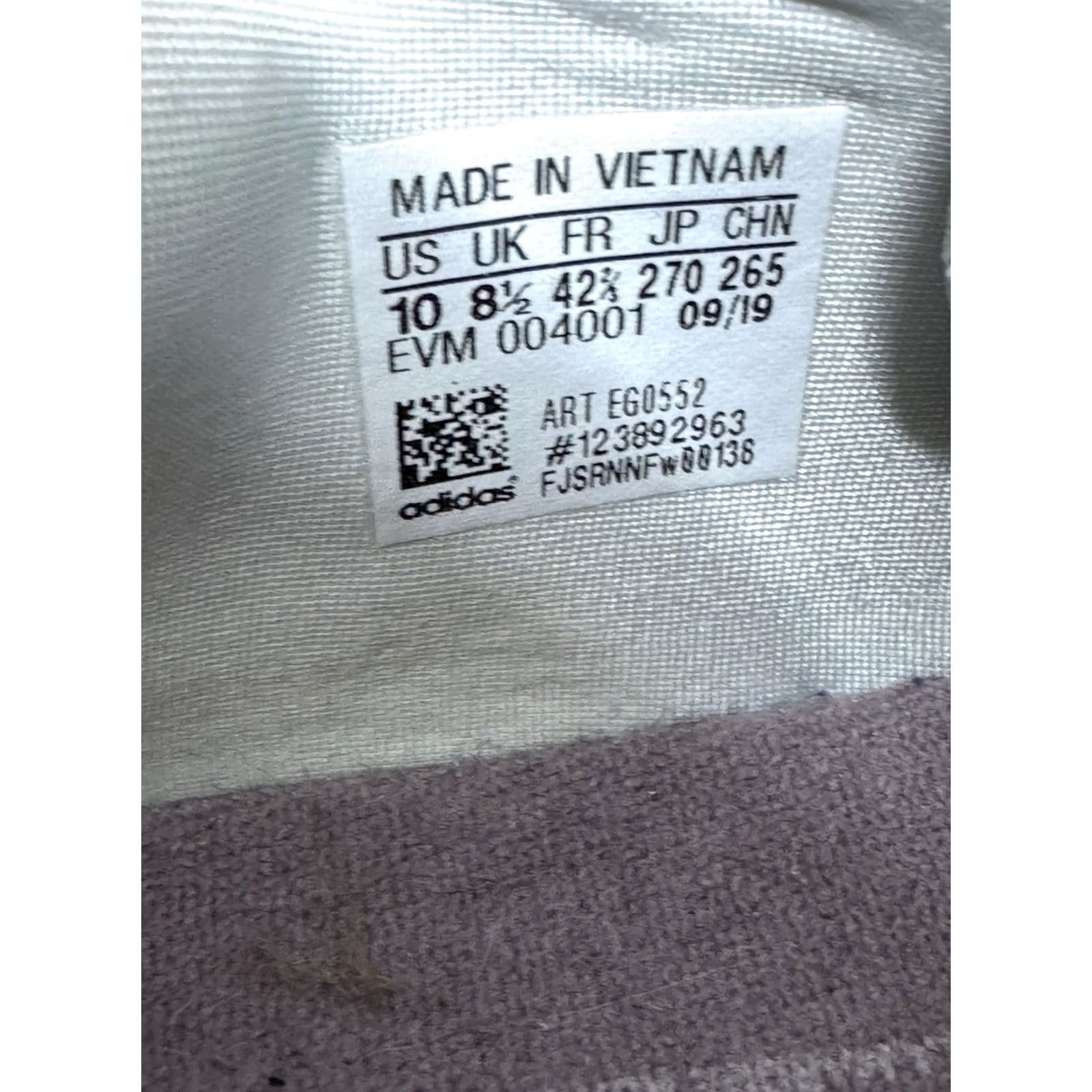 Adidas Adidas Ozweego Trainers Sneakers White Cream Women’s 10 EUC Shoes Lace Up Athletic Walking Running Gym Casual Womens Ozweego Size US 10 / IT 40 - 5 Thumbnail