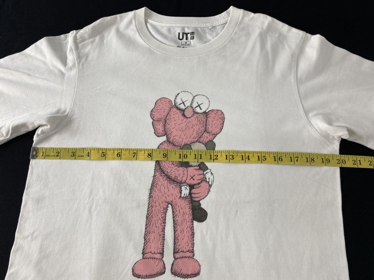 Kaws Hype Kaws Pink BFF Short Sleeve Roundneck Printed Tee Size US M / EU 48-50 / 2 - 11 Thumbnail
