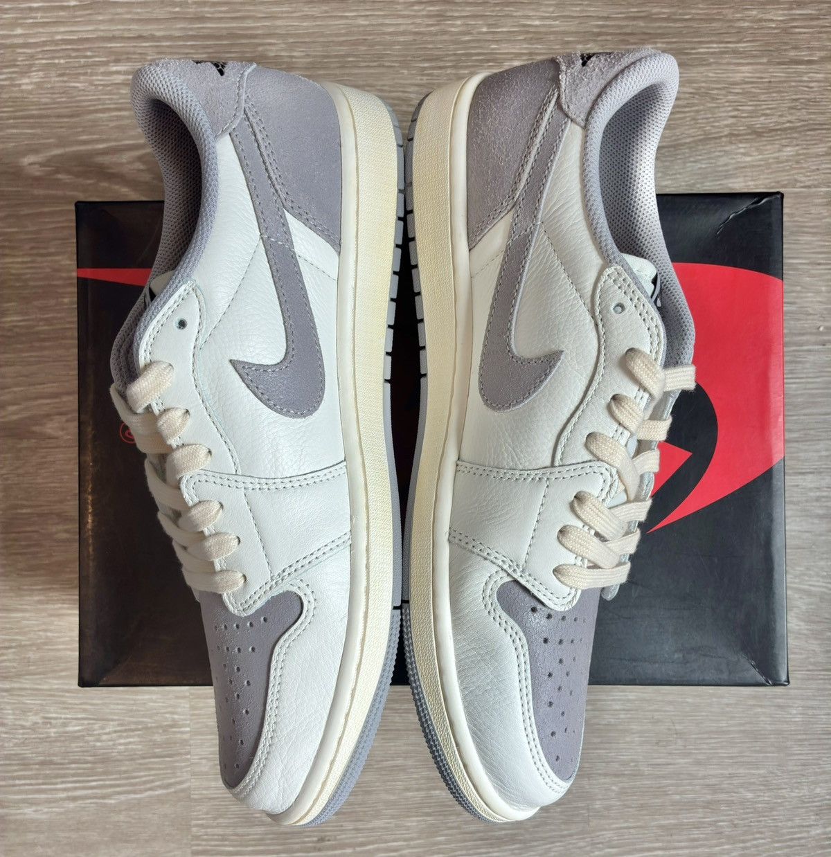 Jordan Brand Jordan 1 Retro Low Atmosphere Grey Size US 11.5 / EU 44-45 - 3 Thumbnail