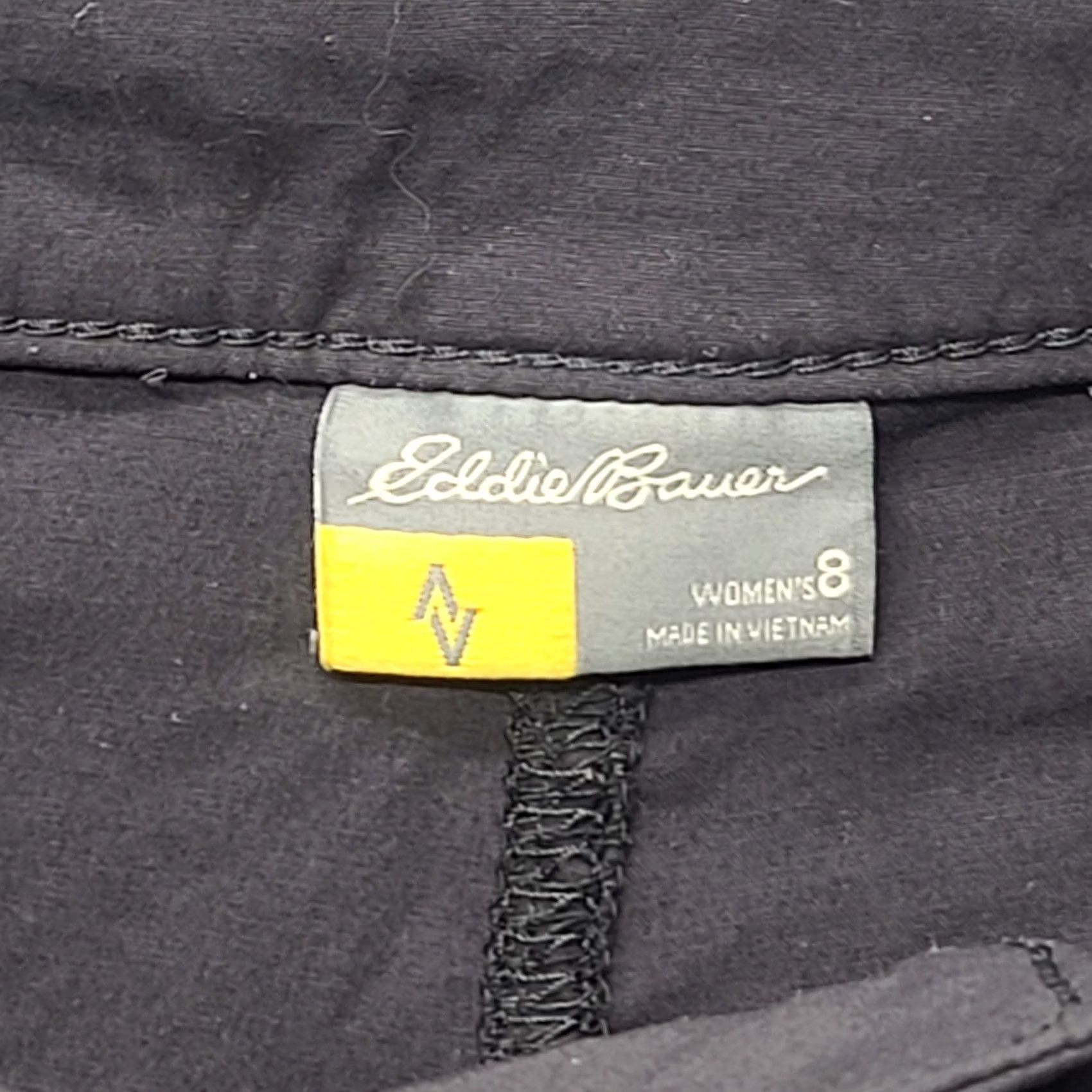 Eddie Bauer Eddie Bauer Travex Shorts Womens 8 Mid Rise Cargo Hiking Outdoors Belted? No. Size 30" / US 8 / IT 44 - 2 Thumbnail