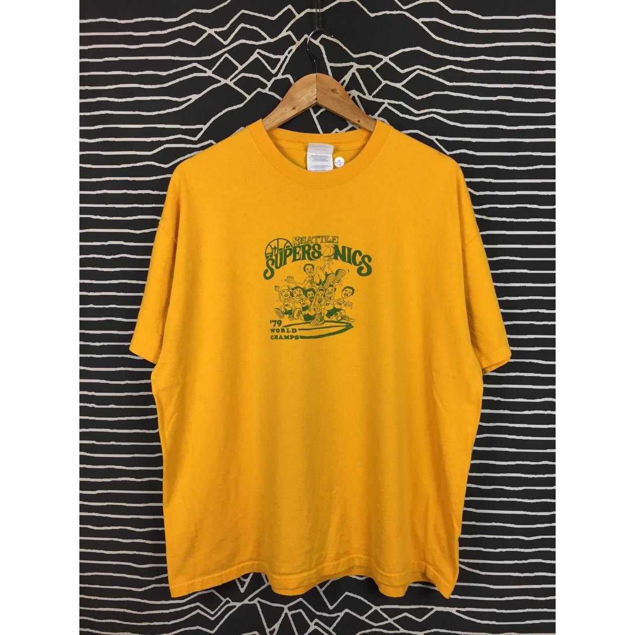 NBA × Vintage Vtg Y2K Seattle Supersonics '79 World Champions NBA Tee Size US XL / EU 56 / 4 - 1 Thumbnail