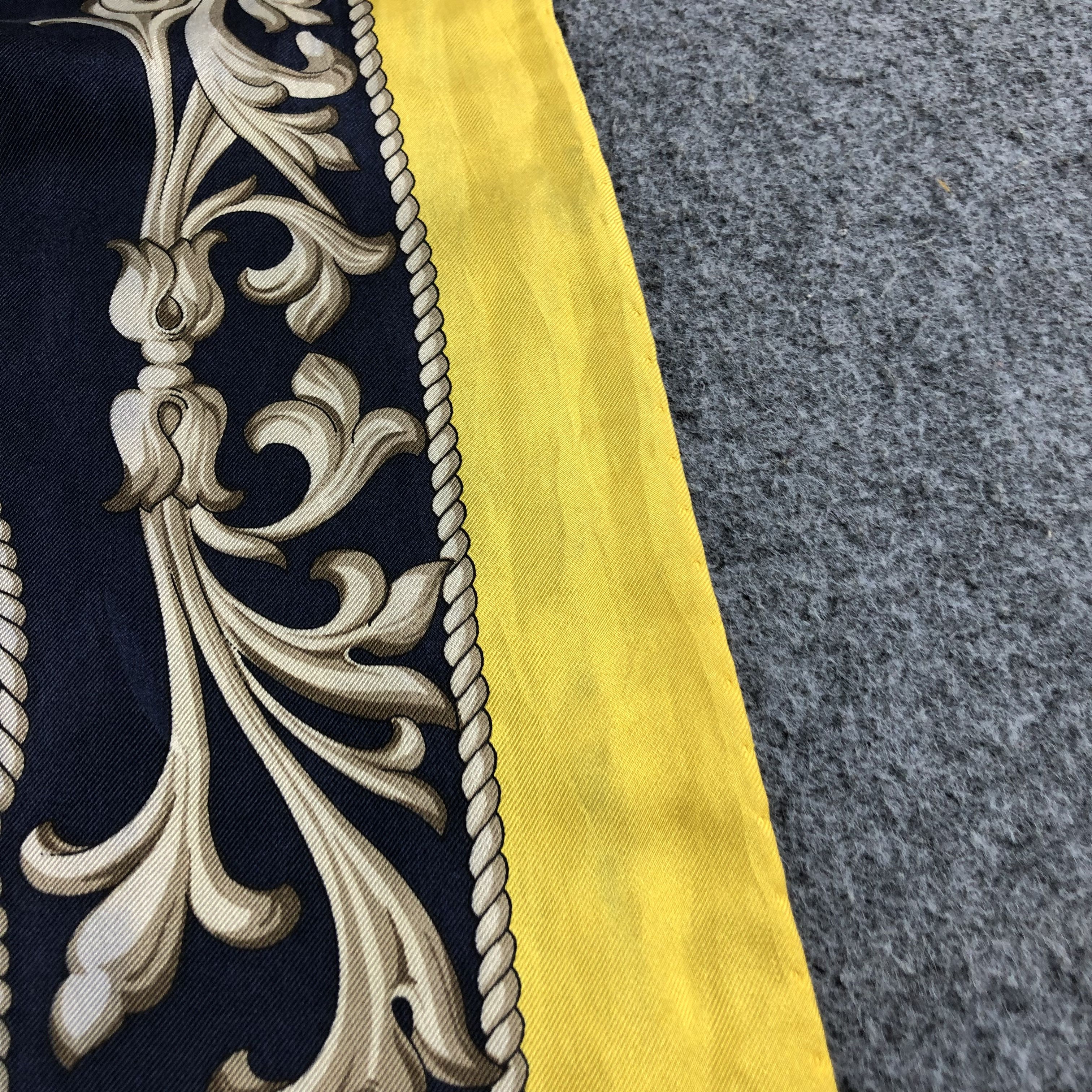 Japanese Brand Vintage Art of Silk Luxury Silk Scarf M569 Size ONE SIZE - 14 Thumbnail