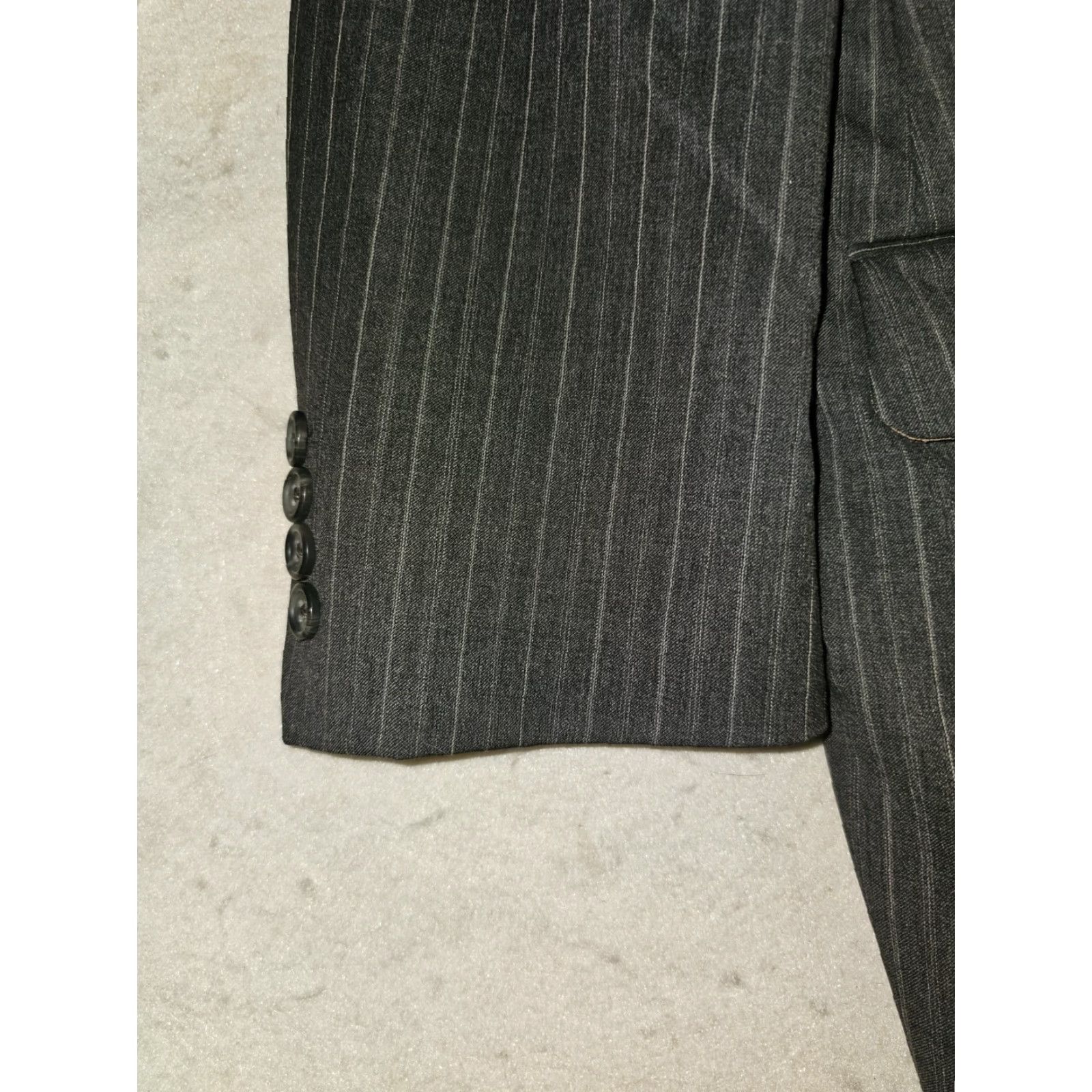 Joseph Joseph & Feiss Signature Pin Striped 100% Wool 2PC. Suit Mens Sz 42 Short 39x30 Charcoal Gray Size US 42 / EU 58 - 5 Thumbnail