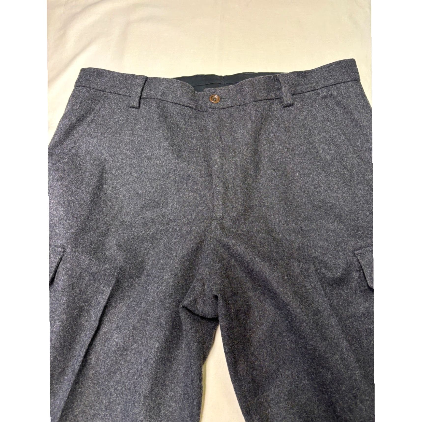 Banana Republic Banana Republic Dawson Mens Charcoal Gray Wool Blend Cargo Pants 38x28 Pants Mens Wool Blend Cargo Gray 38 28 Banana Republic Dawson Size US 38 / EU 54 - 2 Thumbnail