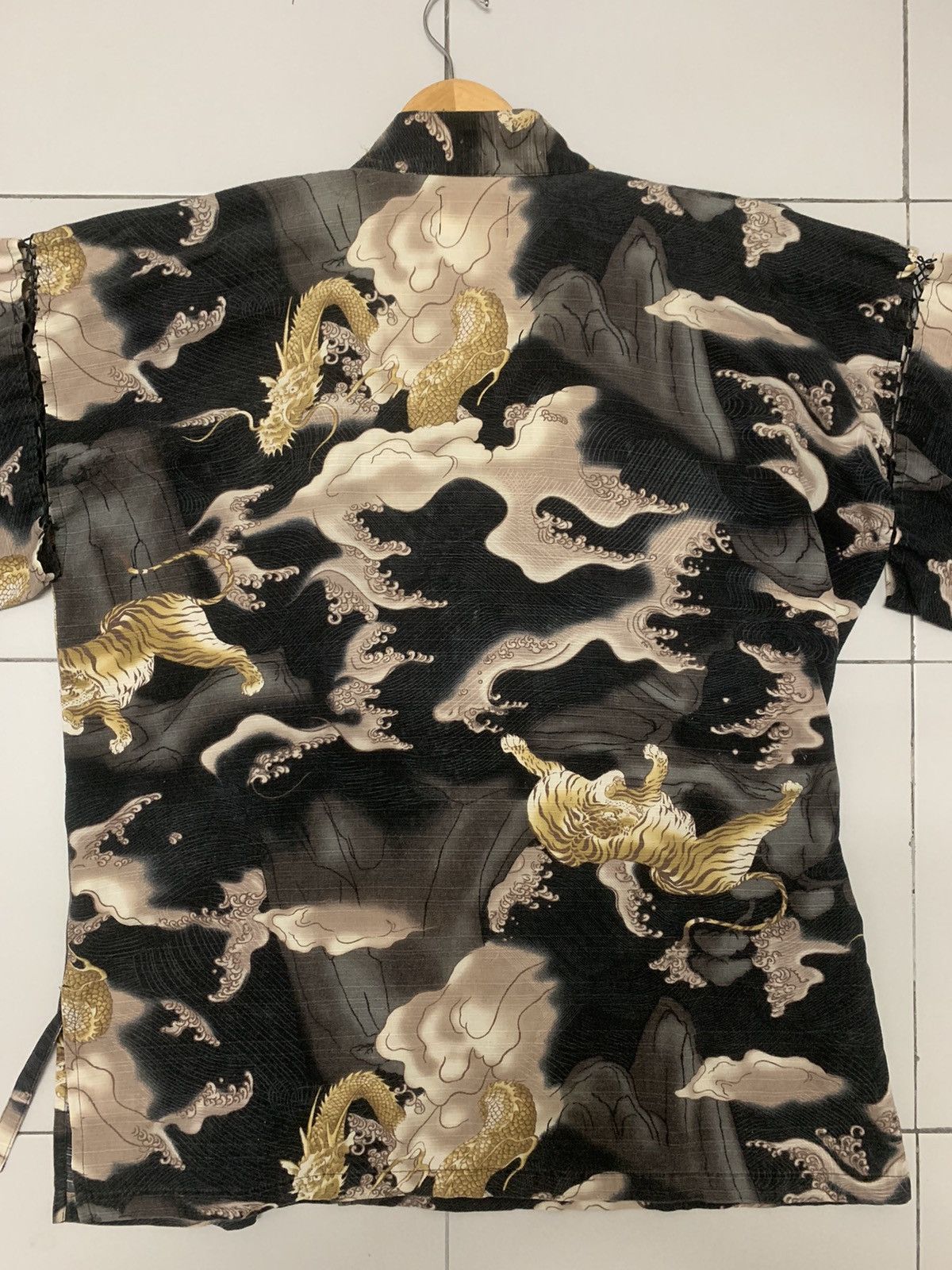 Vintage Vintage Kimono Cardigan Dragon&Tiger Full print Size US M / EU 48-50 / 2 - 8 Thumbnail