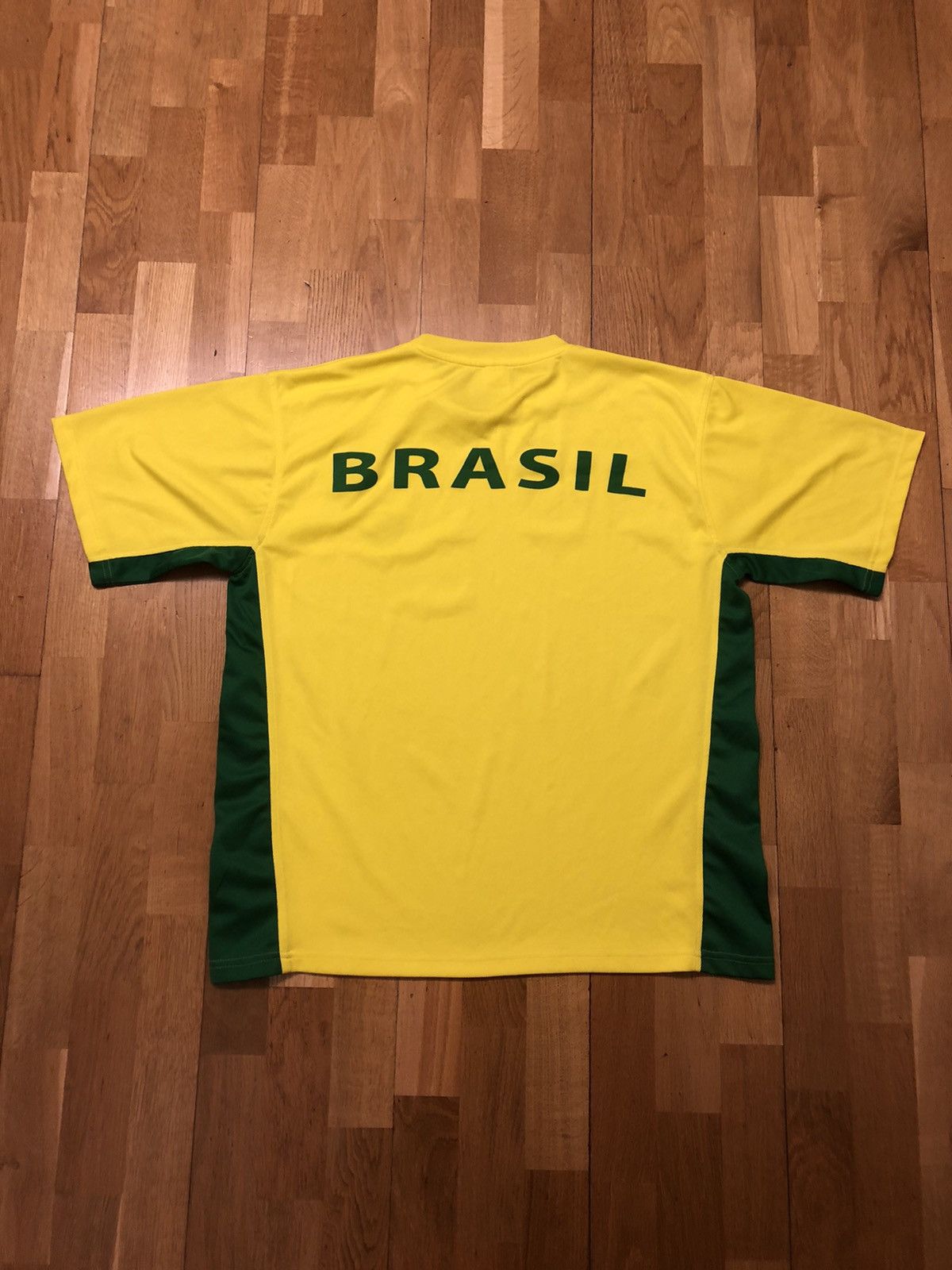 Vintage RARE VINTAGE BRAZIL 4FANS FOOTBALL SPORT SOCCER JERSEY Size US XL / EU 56 / 4 - 2 Thumbnail
