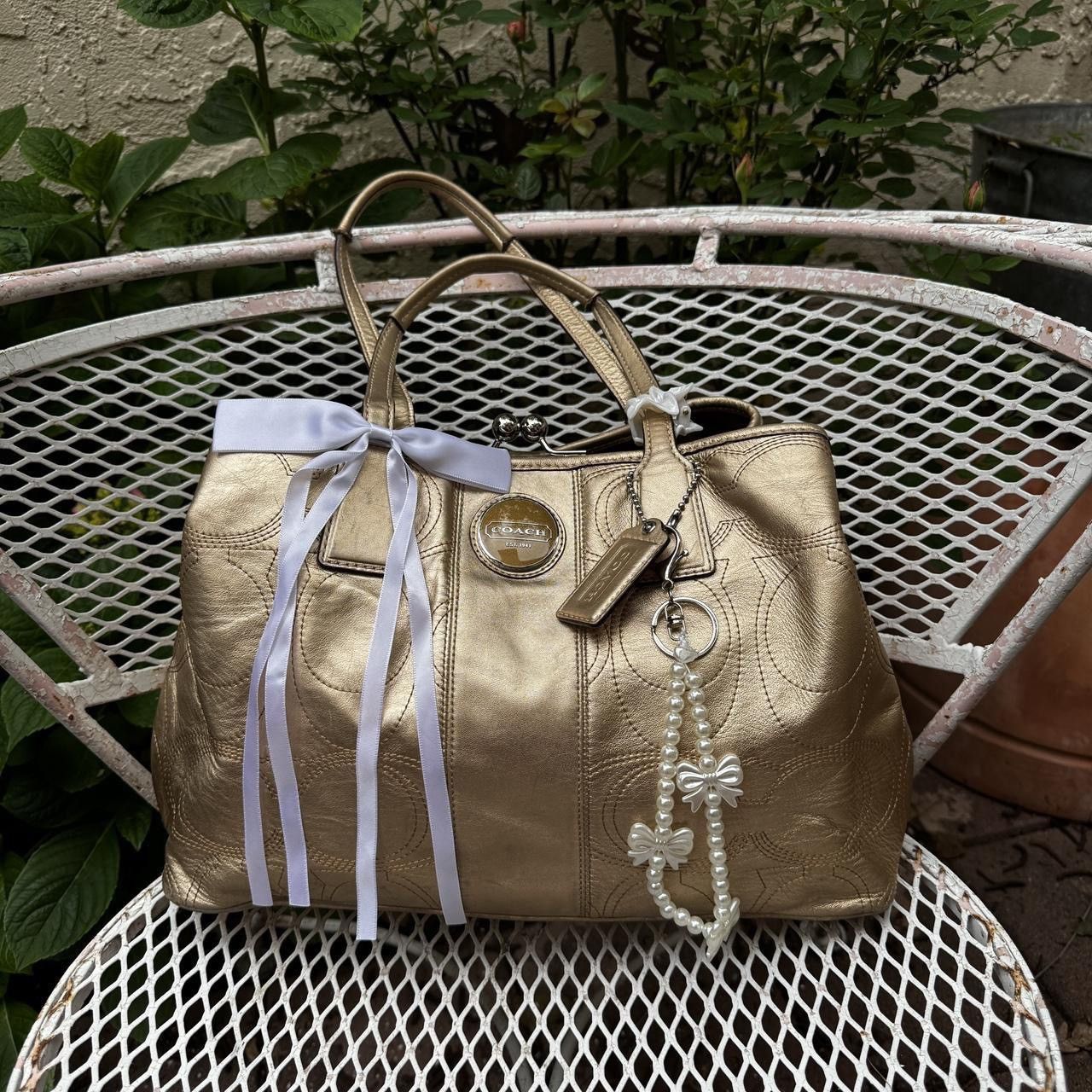 Coach Y2K Coach Kisslock Gold Monogramed Leather Bag Size ONE SIZE - 1 Thumbnail