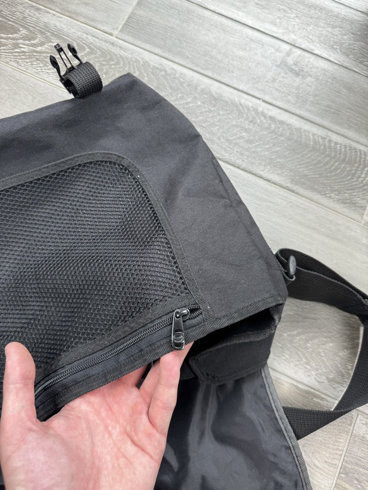 Other Y2K Vintage Nike Shoulder Bag Black Size ONE SIZE - 6 Thumbnail