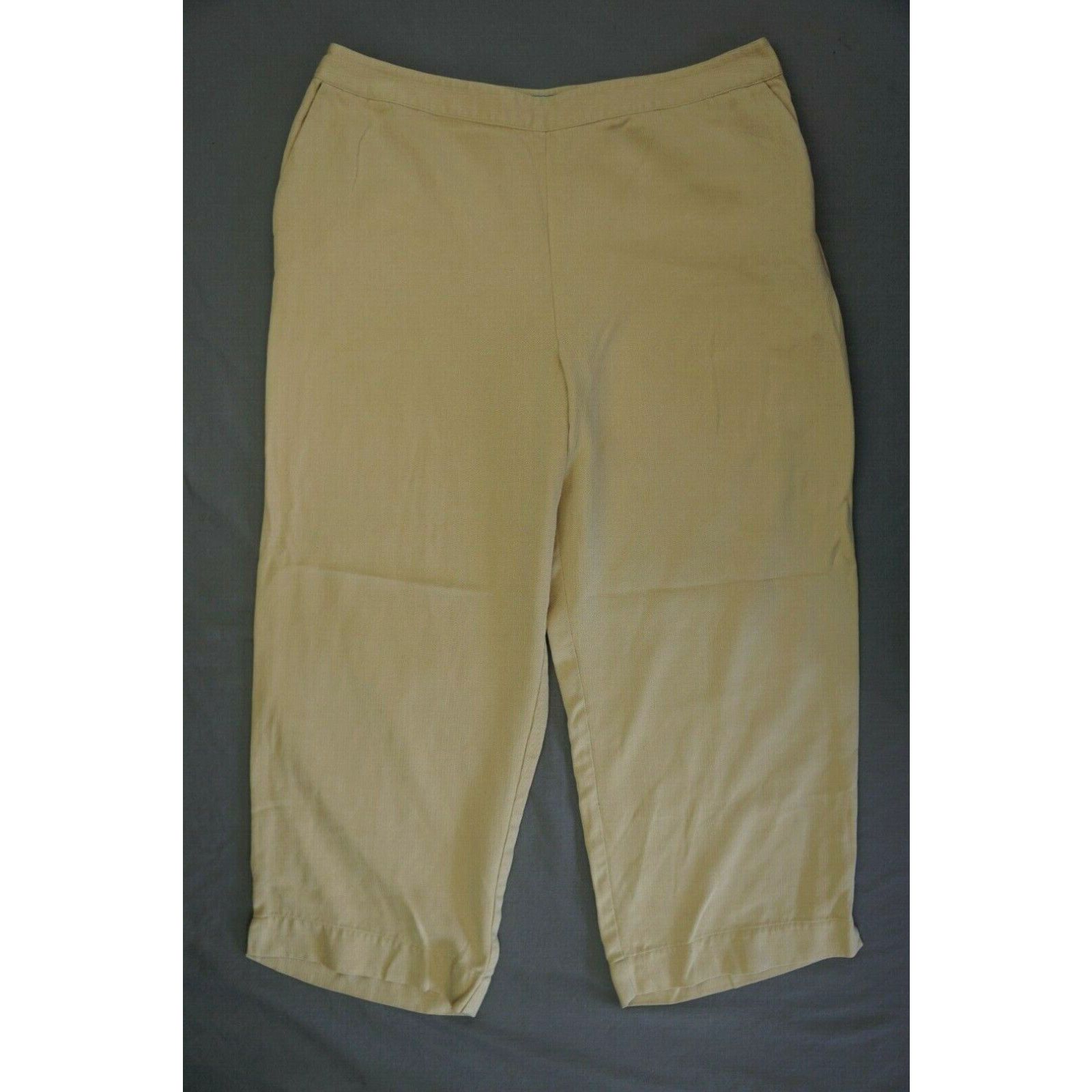 Tommy Bahama White W/Gold Trim Women's Crop Capri Wide Leg Casual Pant Size  12