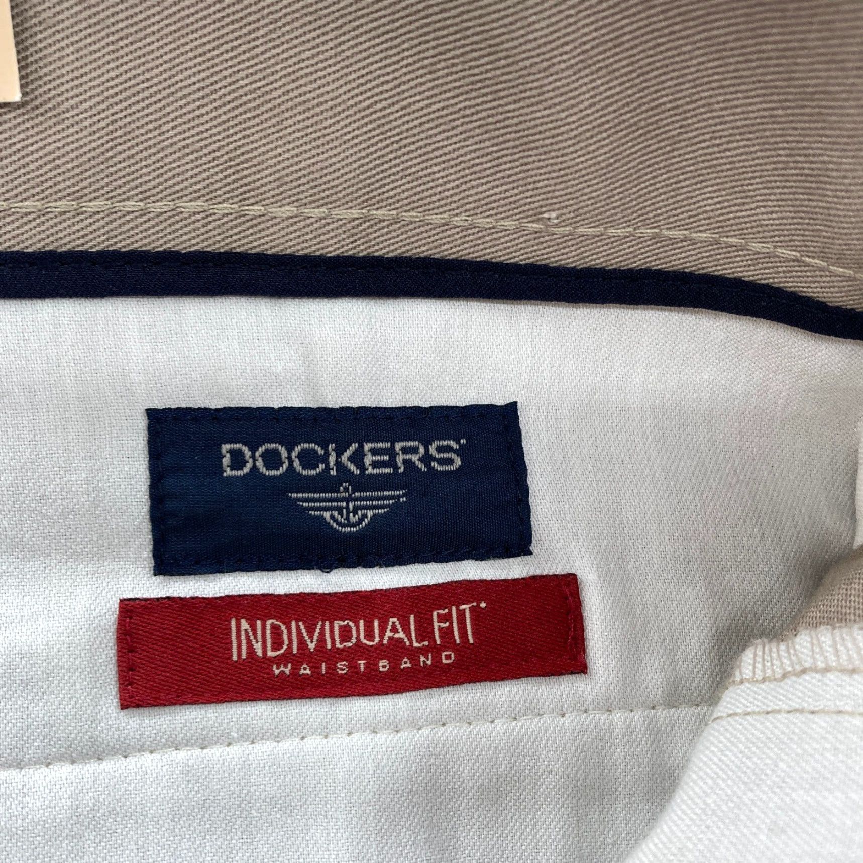 Dockers VINTAGE Dockers Original Khaki Pants Mens 38x32 Pleated Beige Classic Fit NWT Size US 38 / EU 54 - 5 Thumbnail