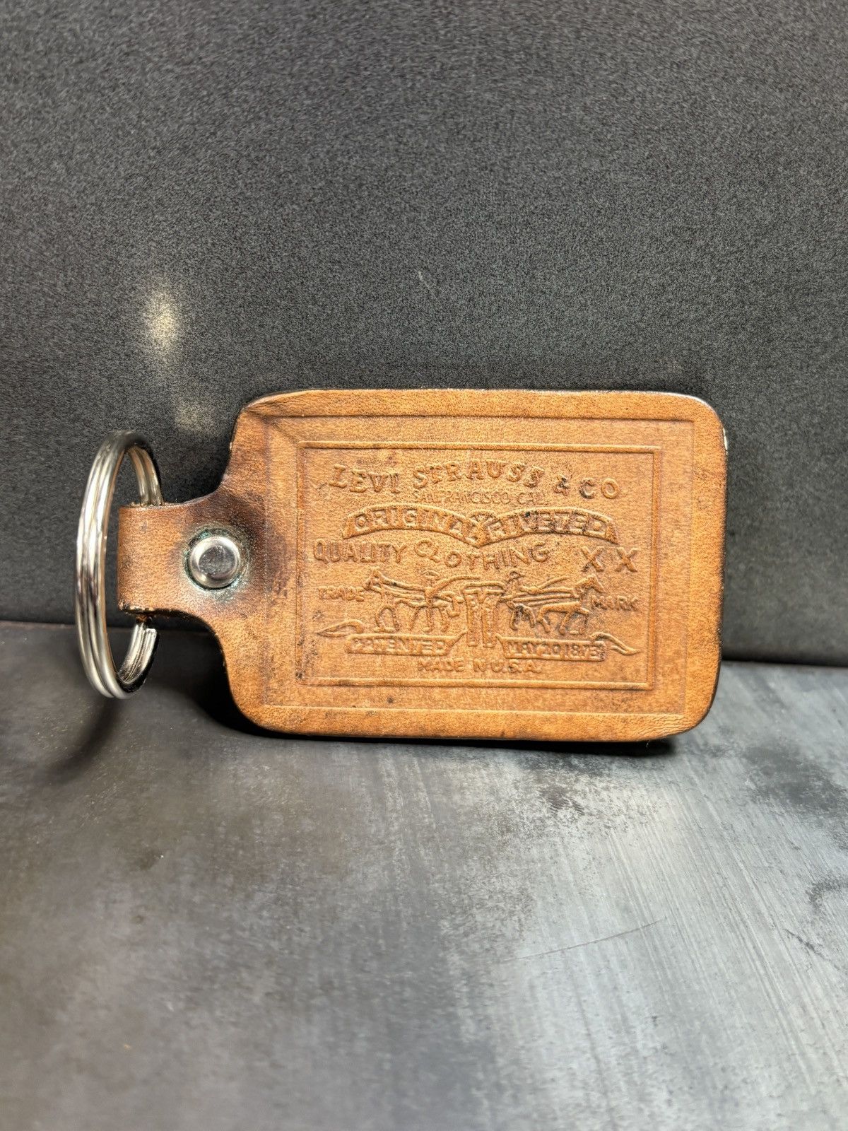 Levi's 1970s Levi's Leather Keychain Vintage Levis Accessories Line Size ONE SIZE - 2 Thumbnail