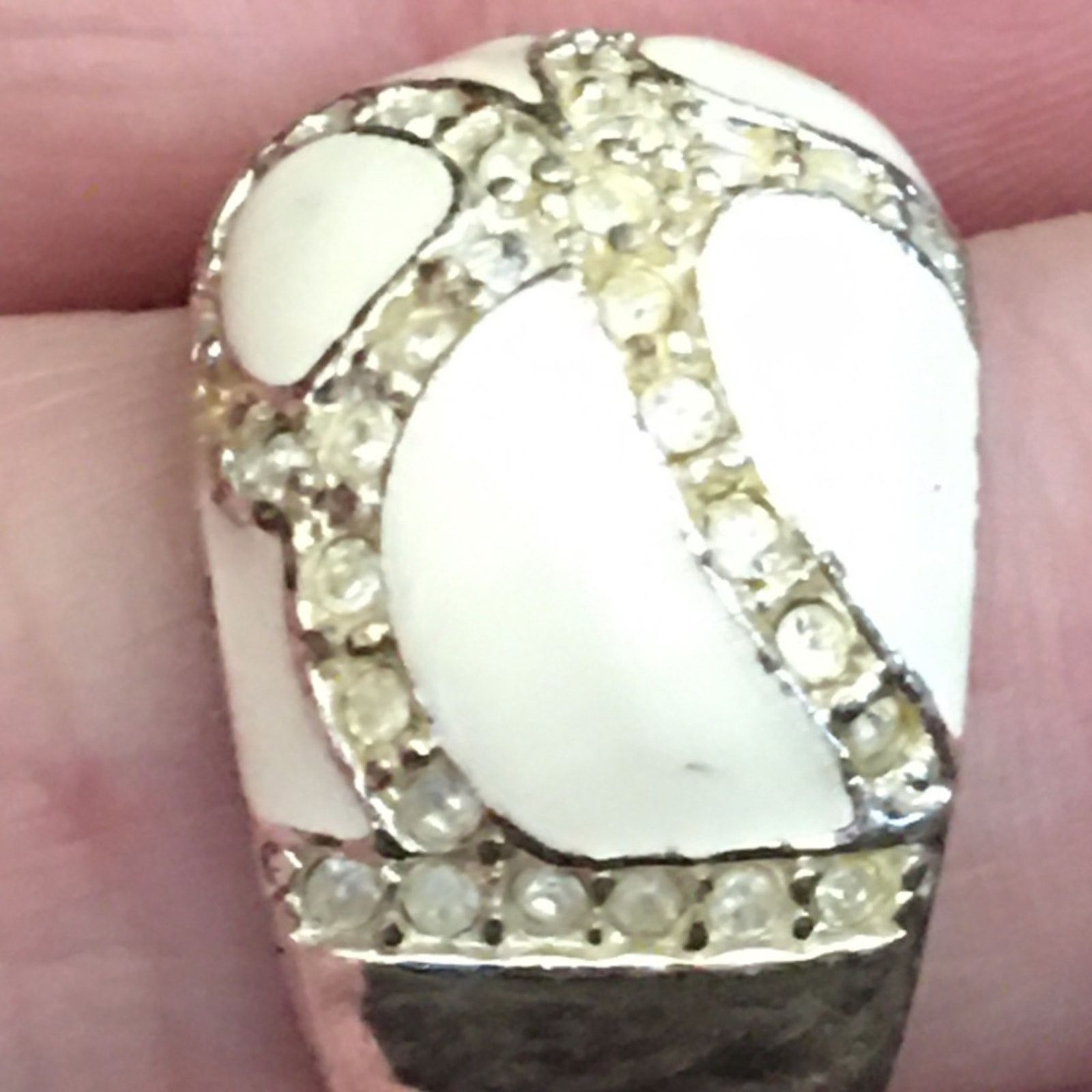 Vintage Vintage 70s ladies enamel rhinestone dome ring Size ONE SIZE - 2 Thumbnail
