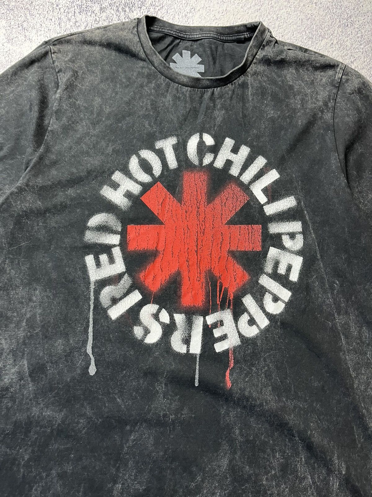 Band Tees Vintage Red Hot Chili Peppers T Shirt Y2K Size US M / EU 48-50 / 2 - 14 Thumbnail